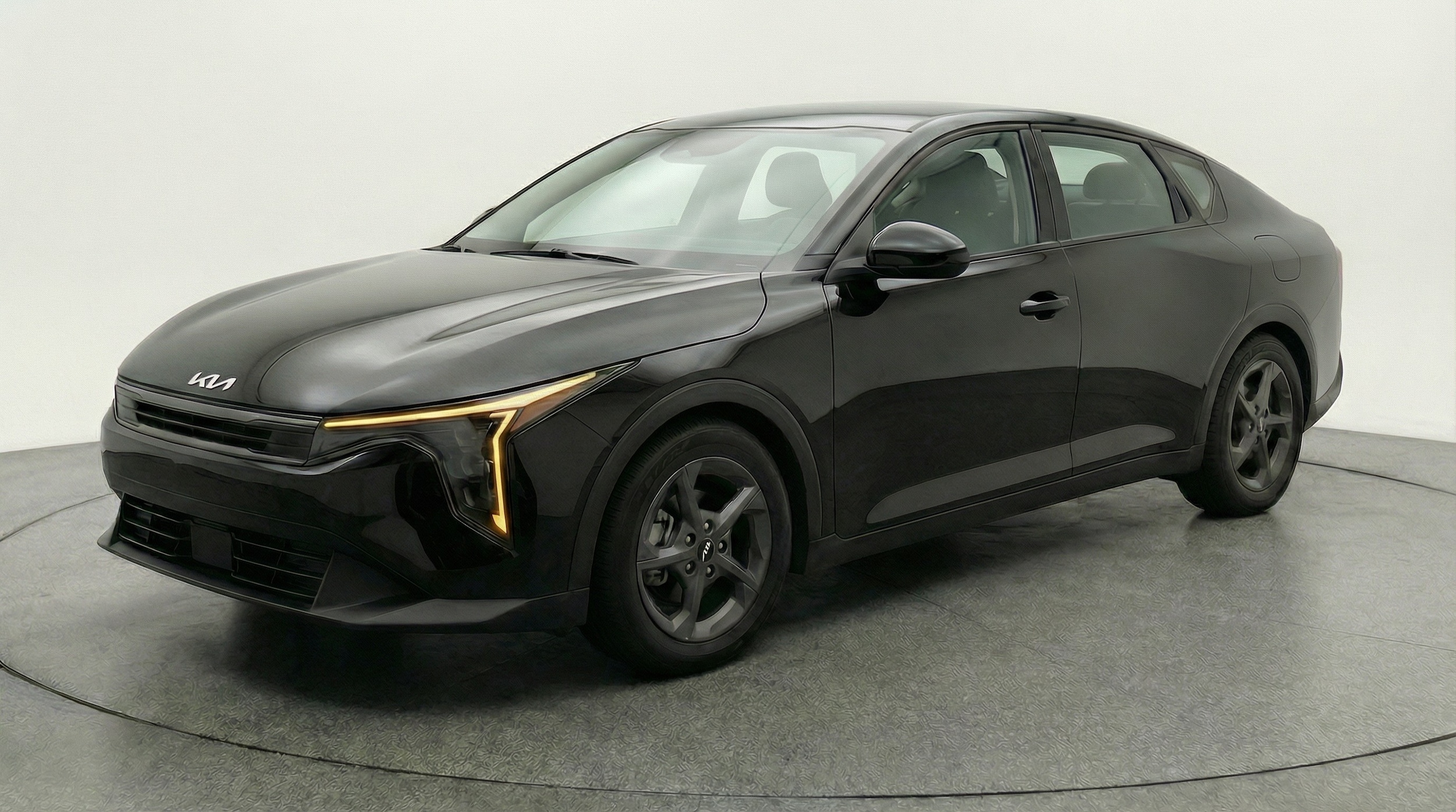 Thumbnail: 2025 Kia K4 - 3