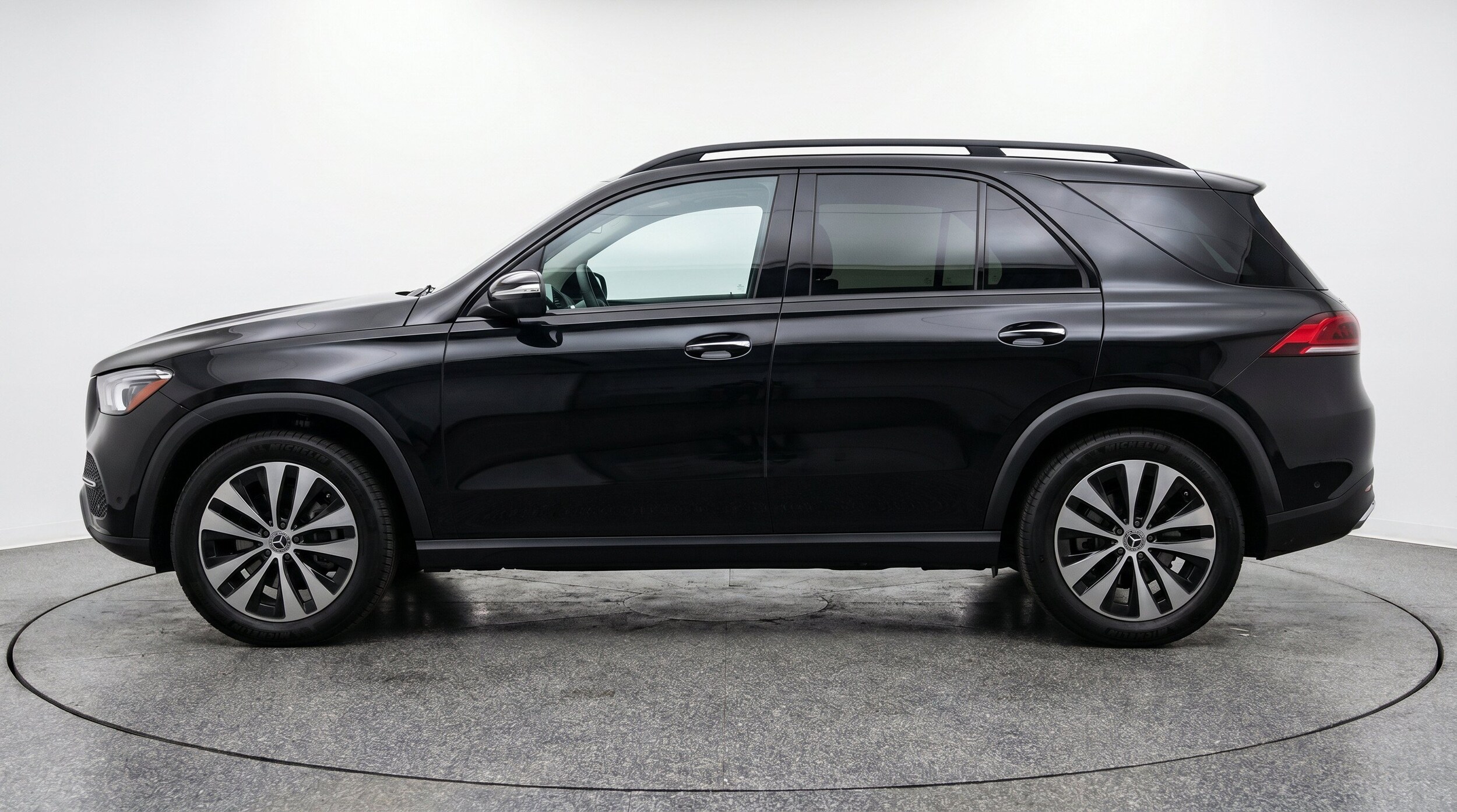 Thumbnail: 2026 Mercedes-Benz GLE - 5