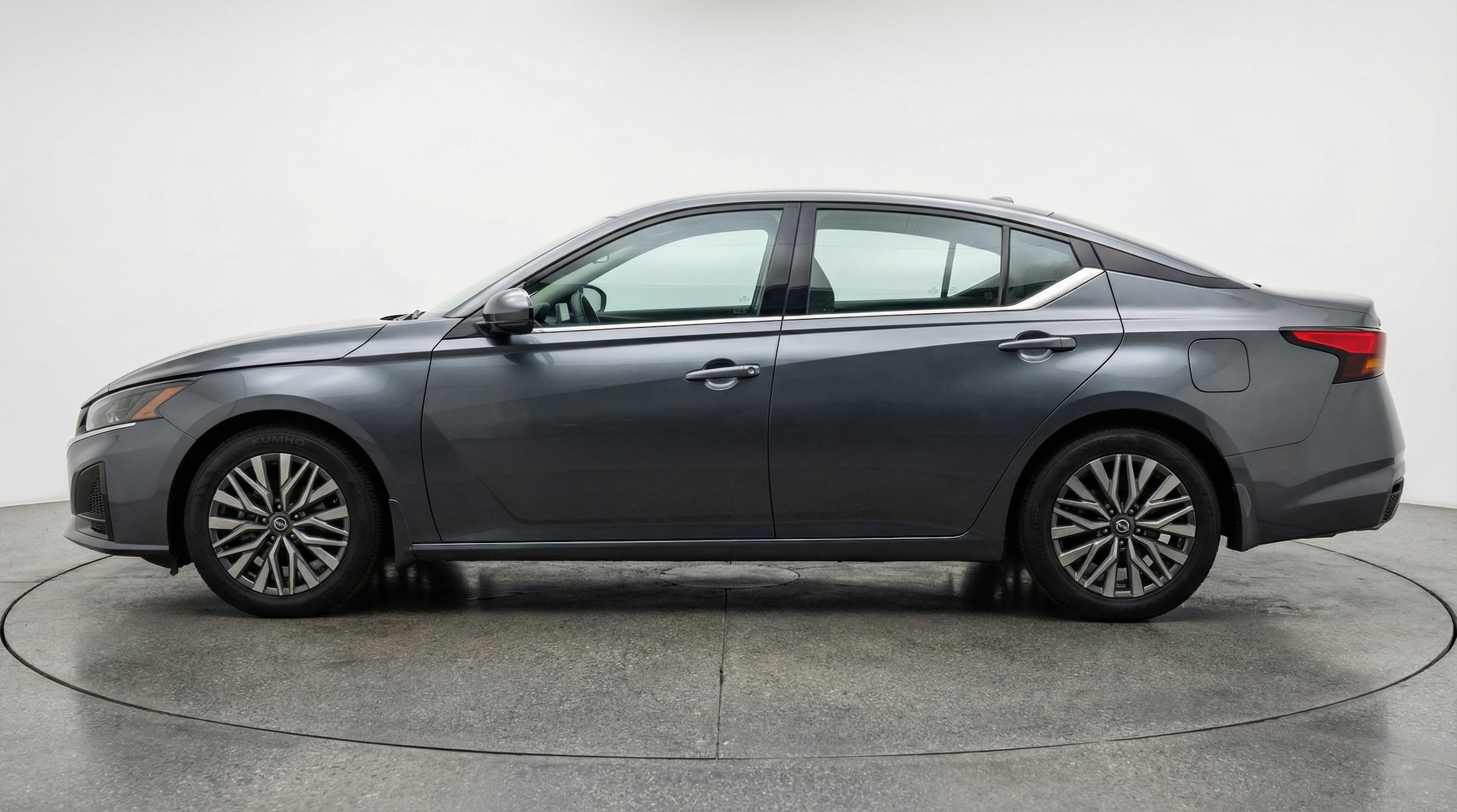 Thumbnail: 2025 Nissan Altima - 4