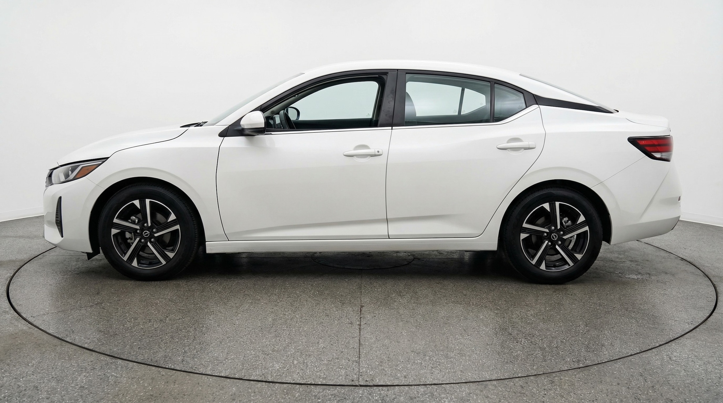 Thumbnail: 2025 Nissan Sentra - 4