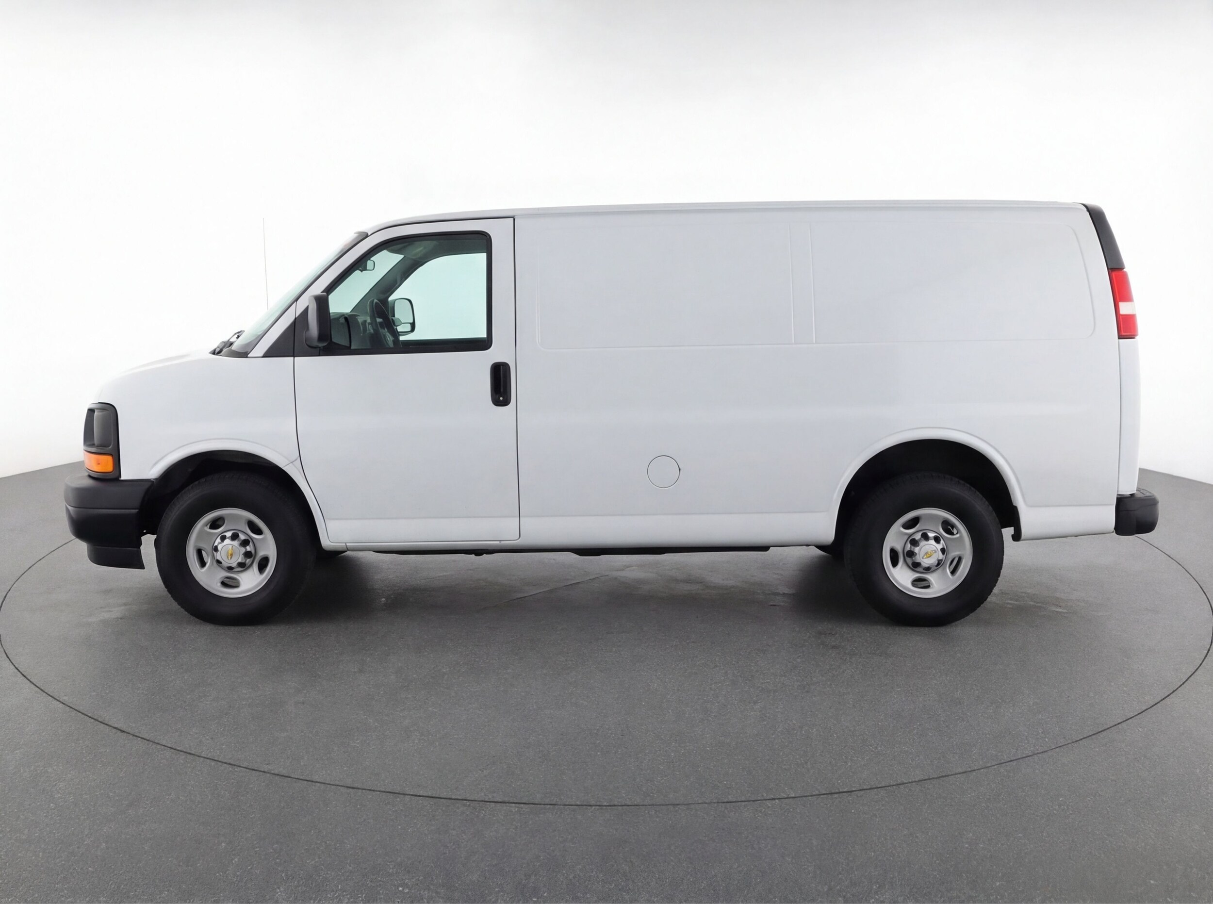 Thumbnail: 2025 Chevrolet Express - 4