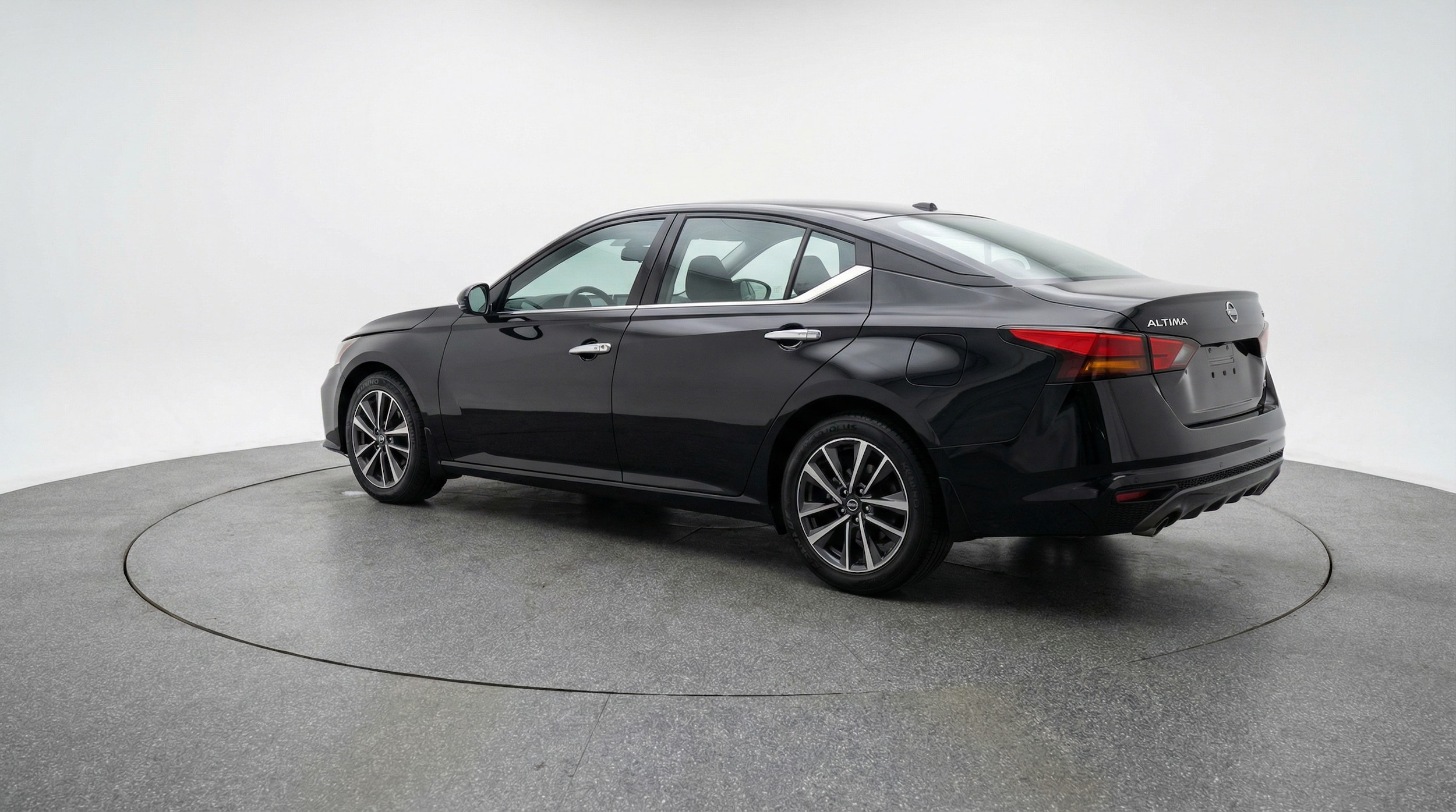 Thumbnail: 2025 Nissan Altima - 5