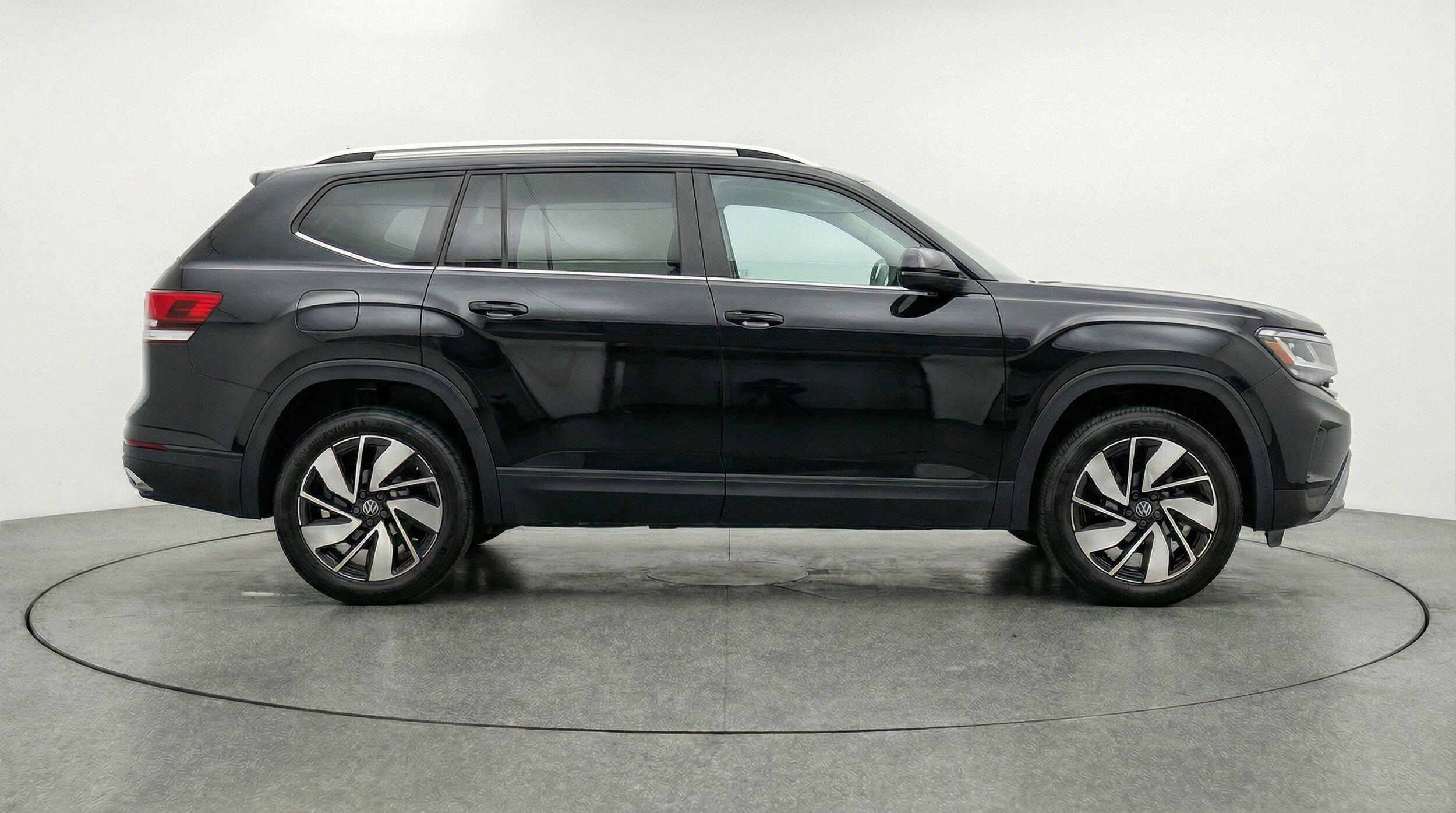 Thumbnail: 2026 Volkswagen Atlas - 11