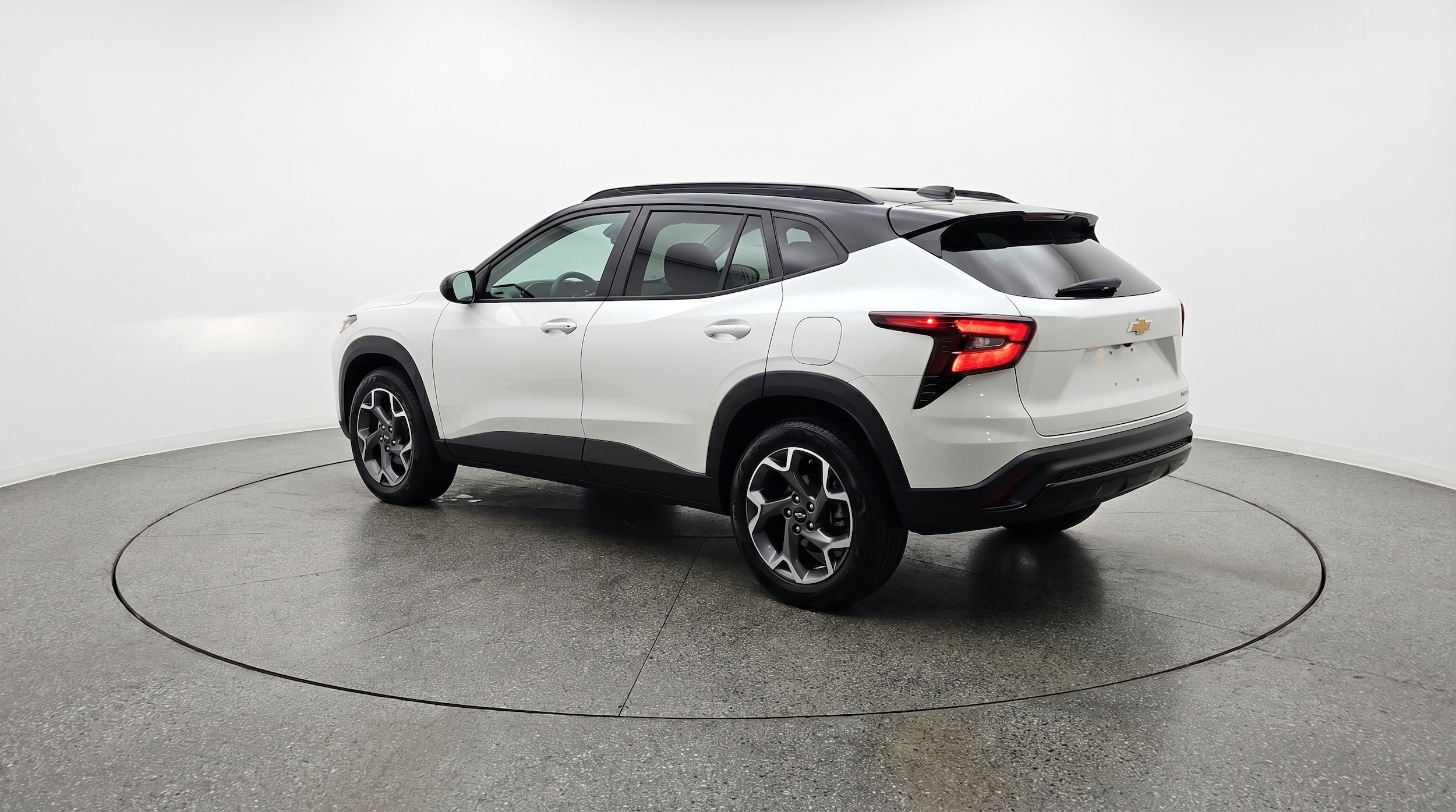 Thumbnail: 2025 Chevrolet Trax - 5