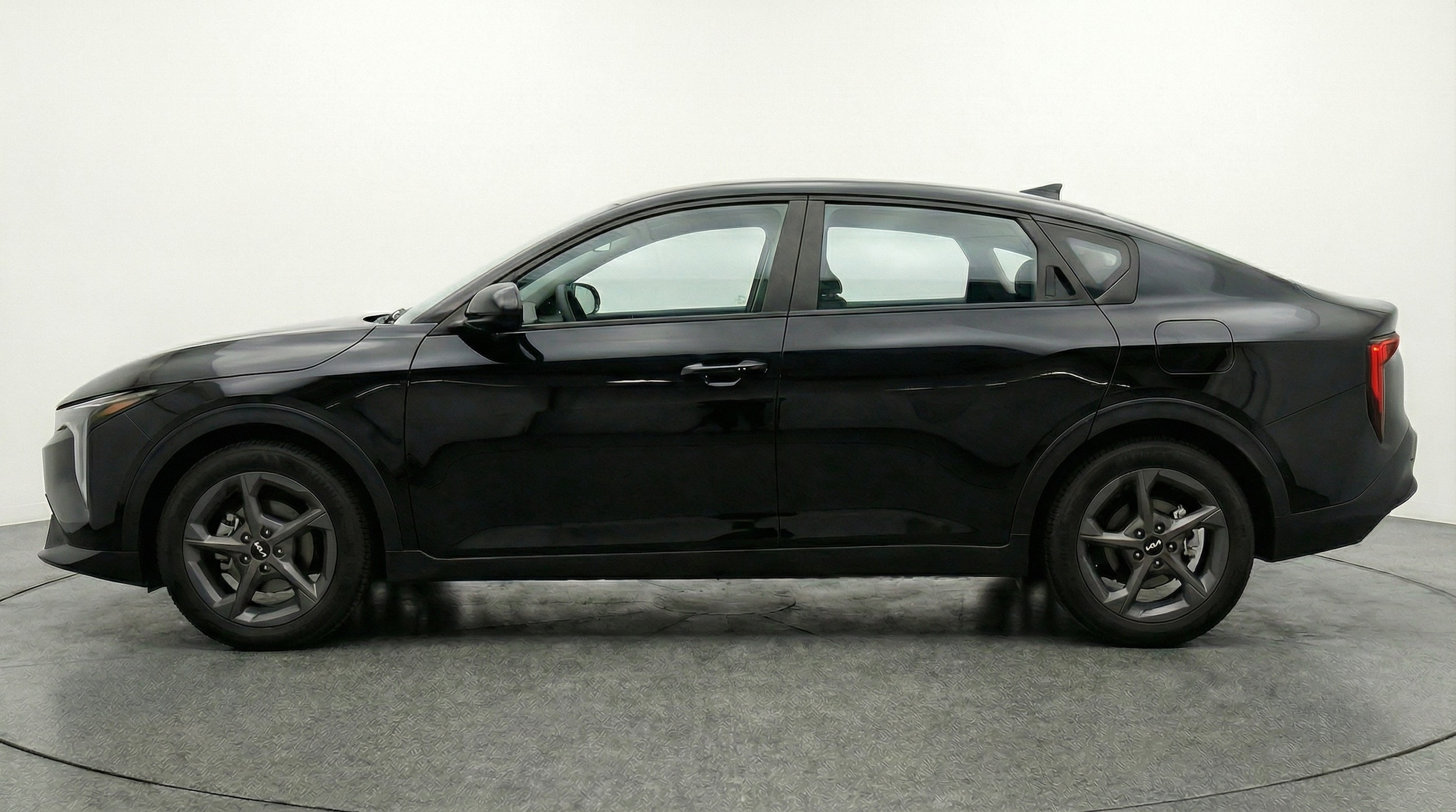 Thumbnail: 2025 Kia K4 - 4