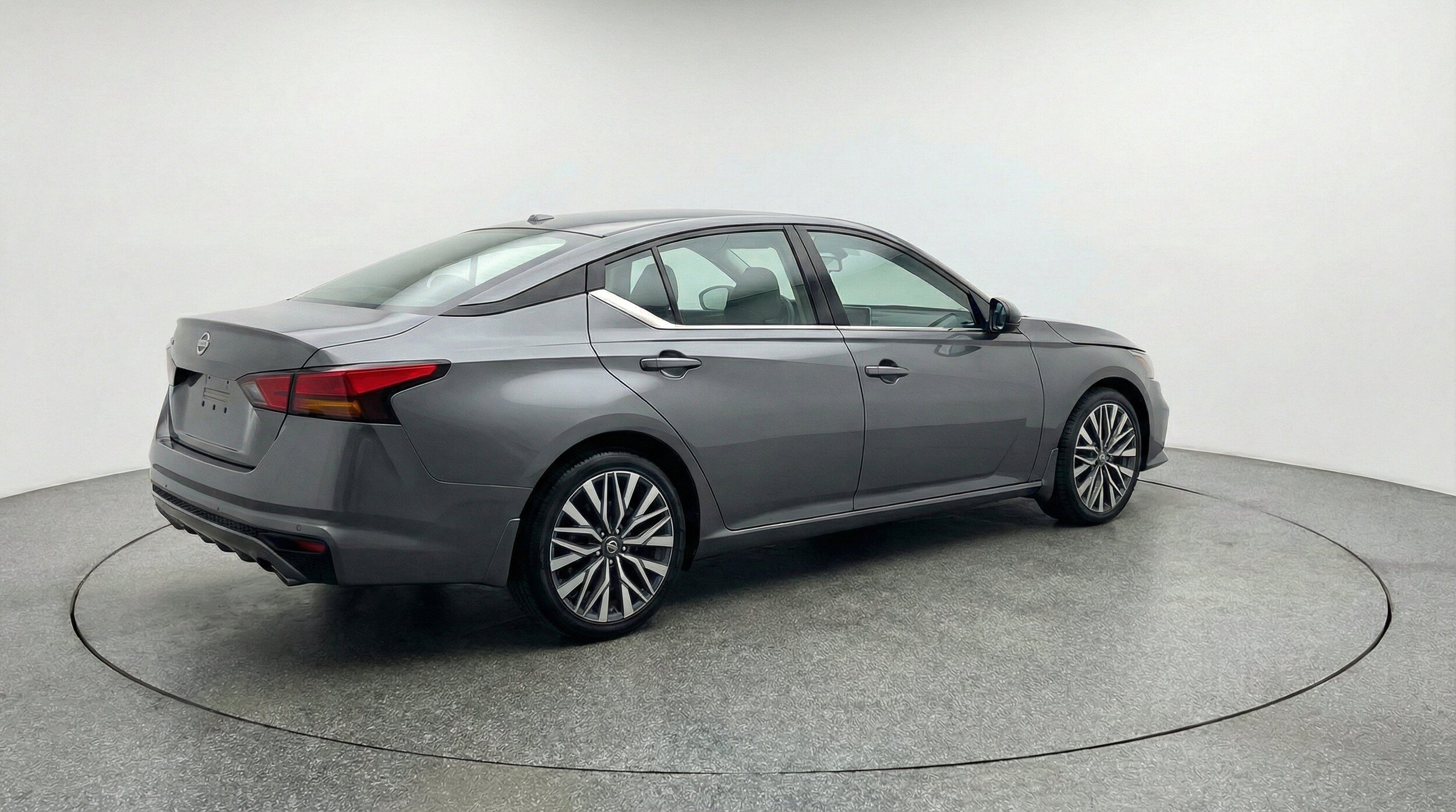 Thumbnail: 2025 Nissan Altima - 9