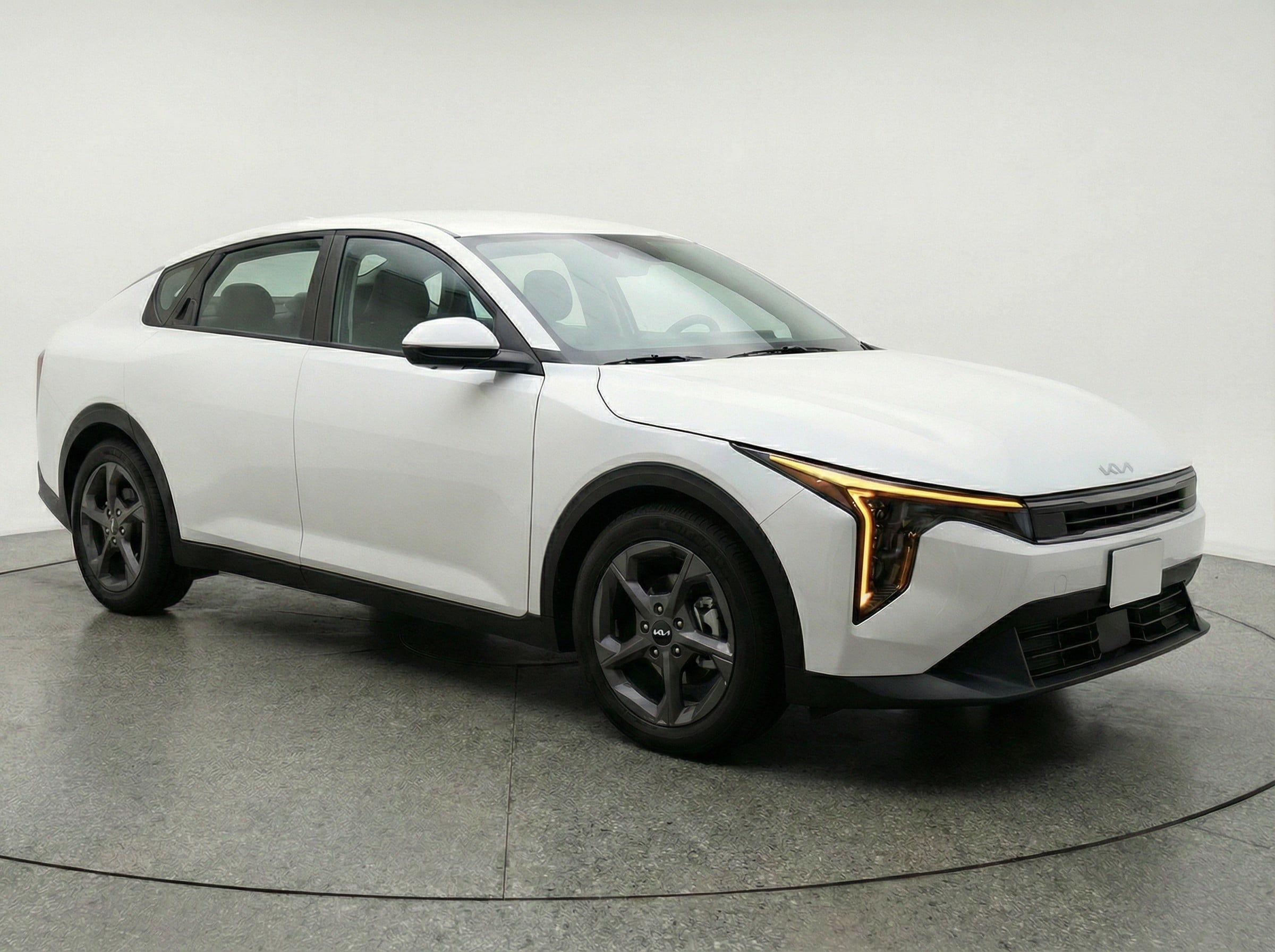 Thumbnail: 2025 Kia K4 - 1