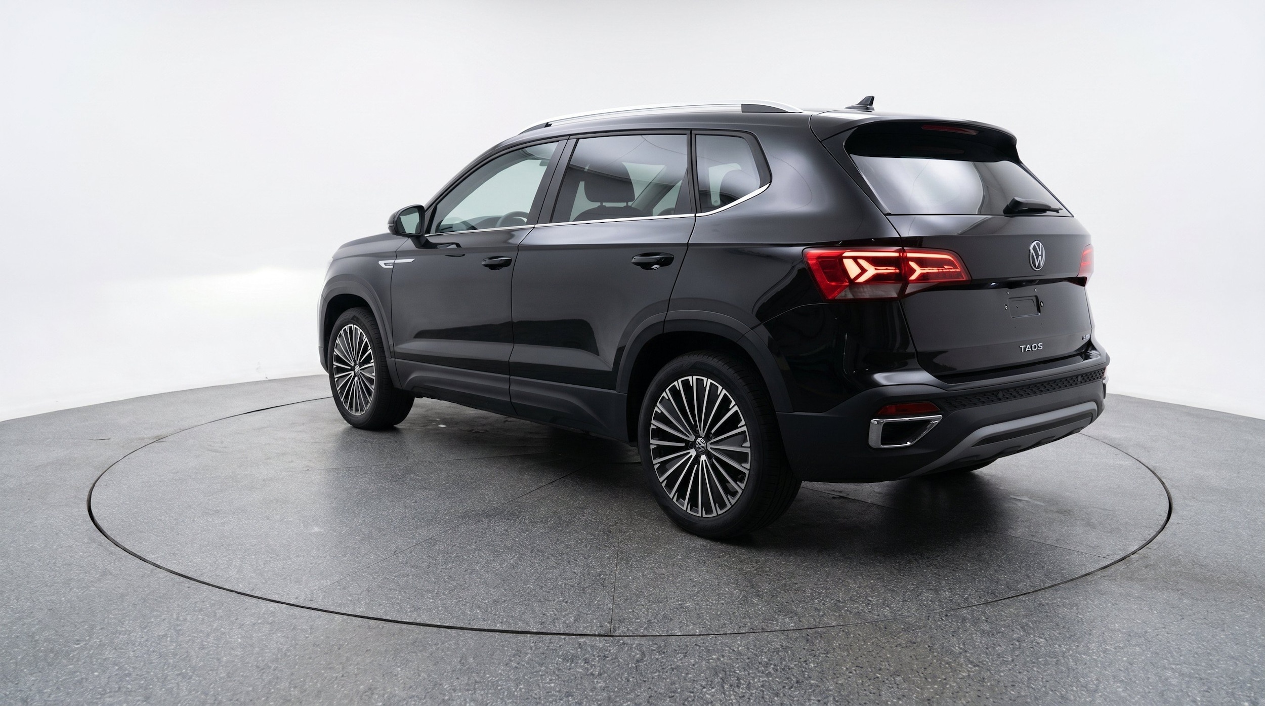 Thumbnail: 2026 Volkswagen Taos - 6