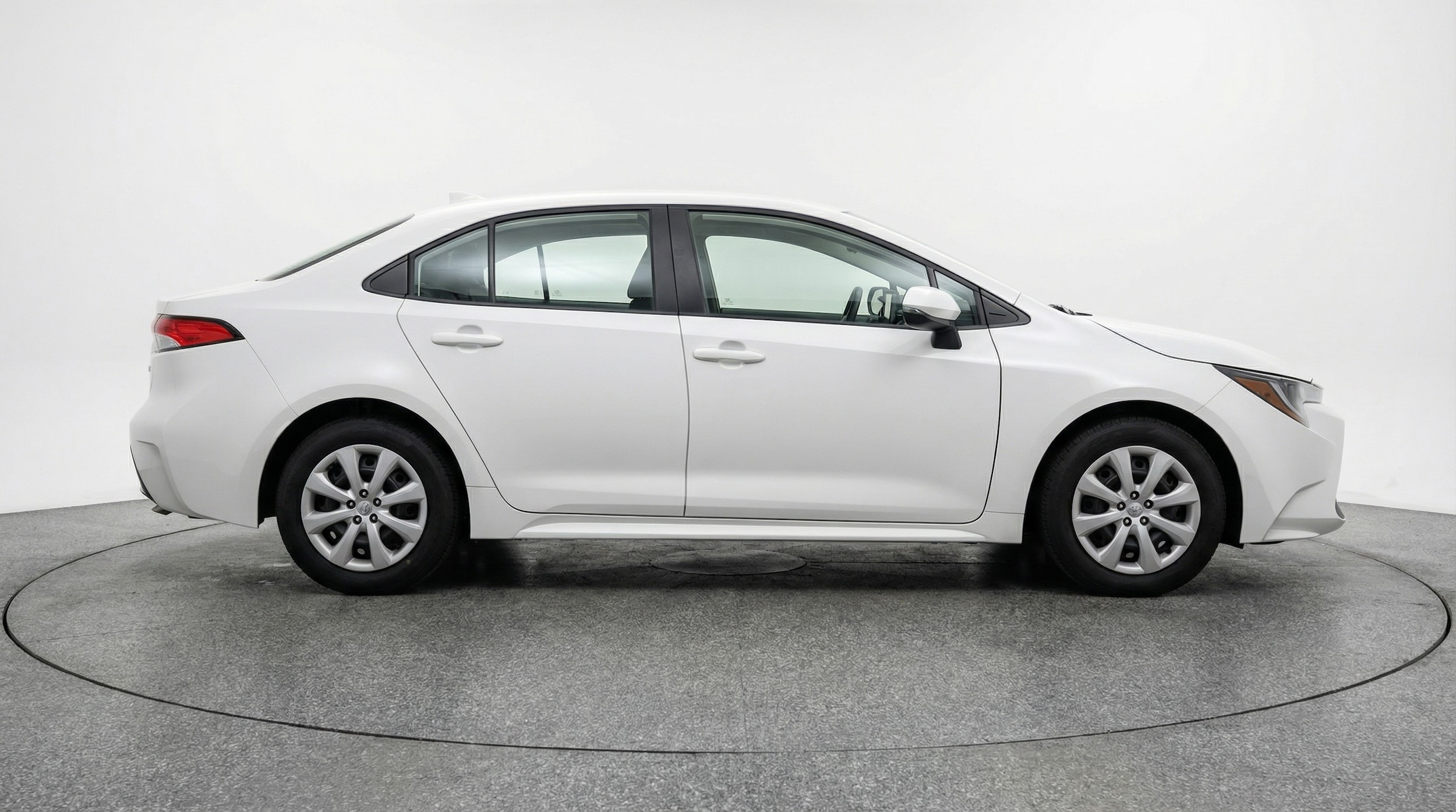 Thumbnail: 2025 Toyota Corolla - 8