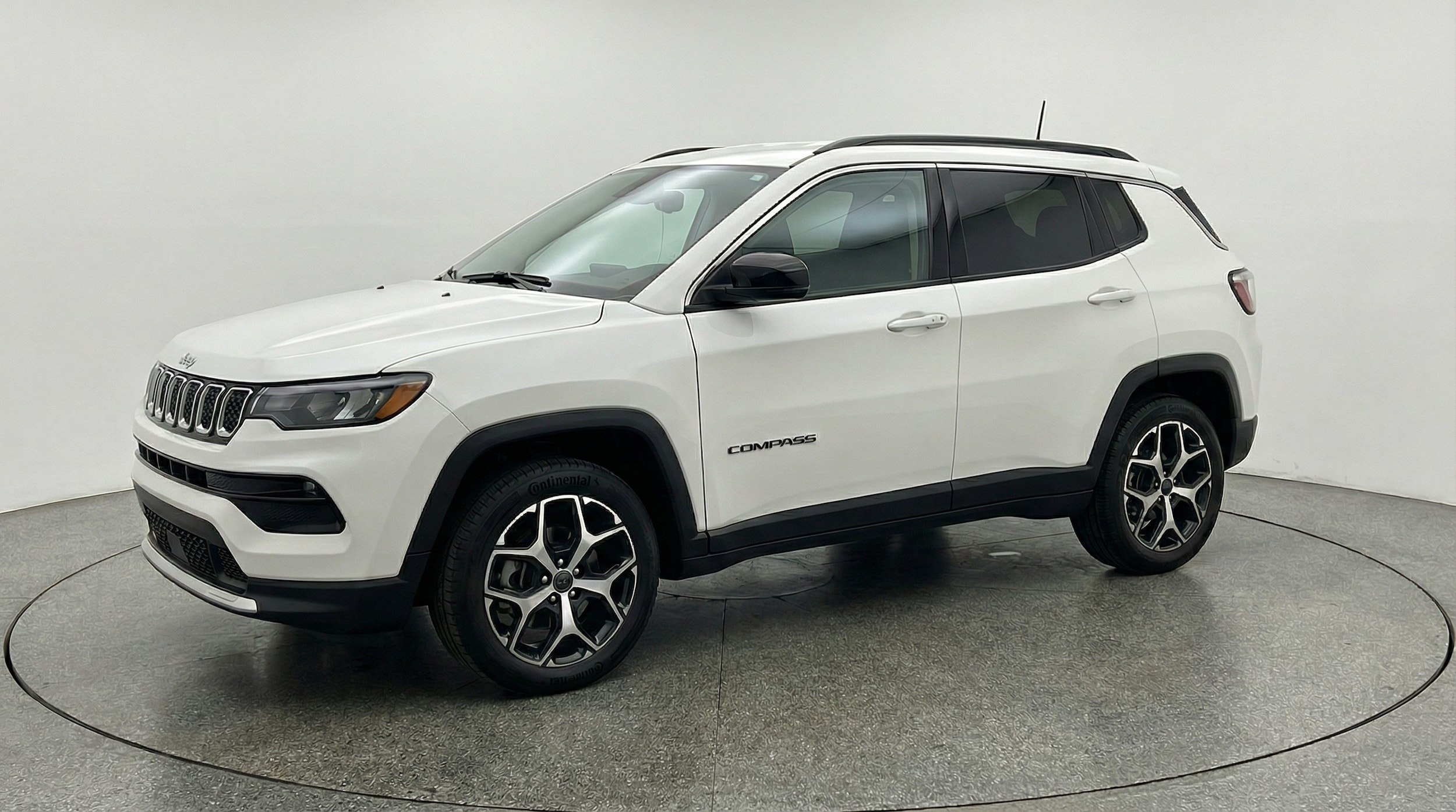 Thumbnail: 2025 Jeep Compass - 3