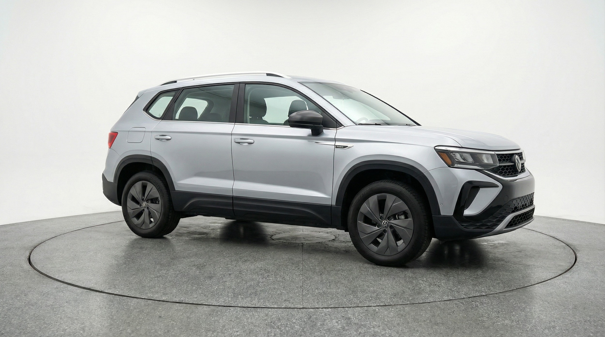 Thumbnail: 2025 Volkswagen Taos - 1