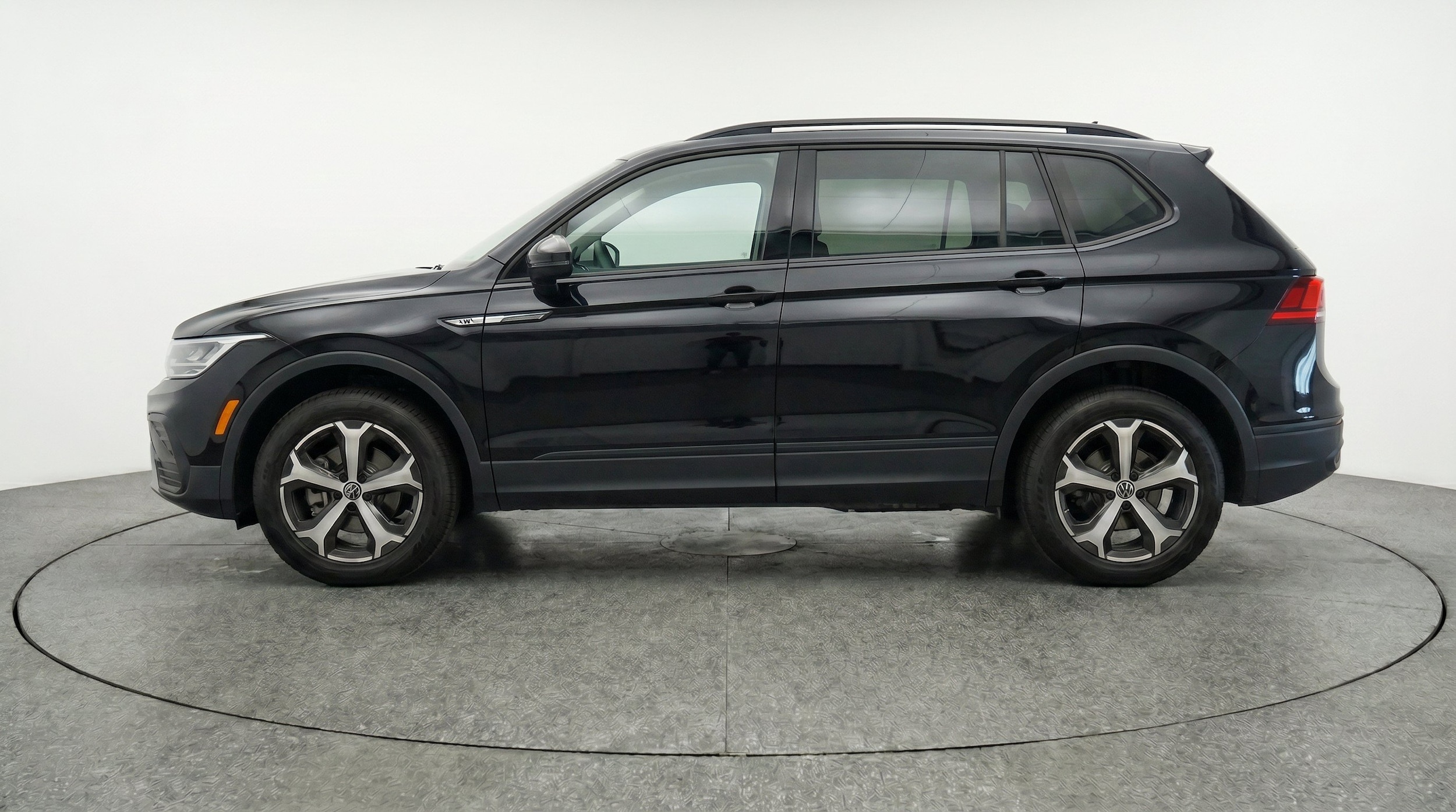 Thumbnail: 2026 Volkswagen Tiguan - 5