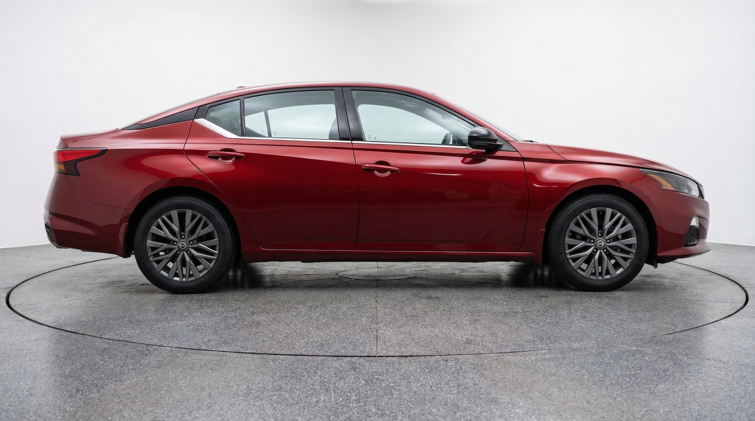 Thumbnail: 2025 Nissan Altima - 8
