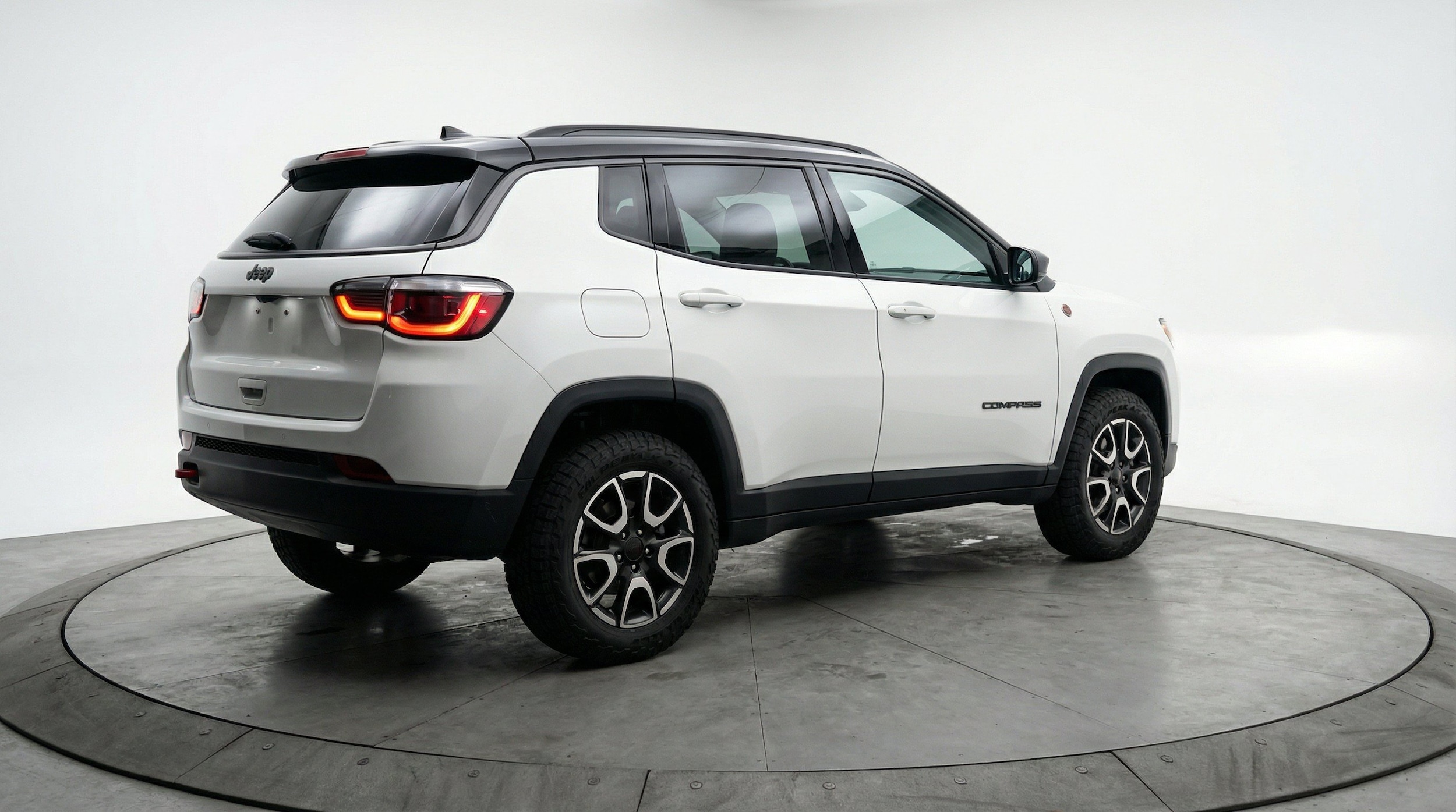 Thumbnail: 2025 Jeep Compass - 9