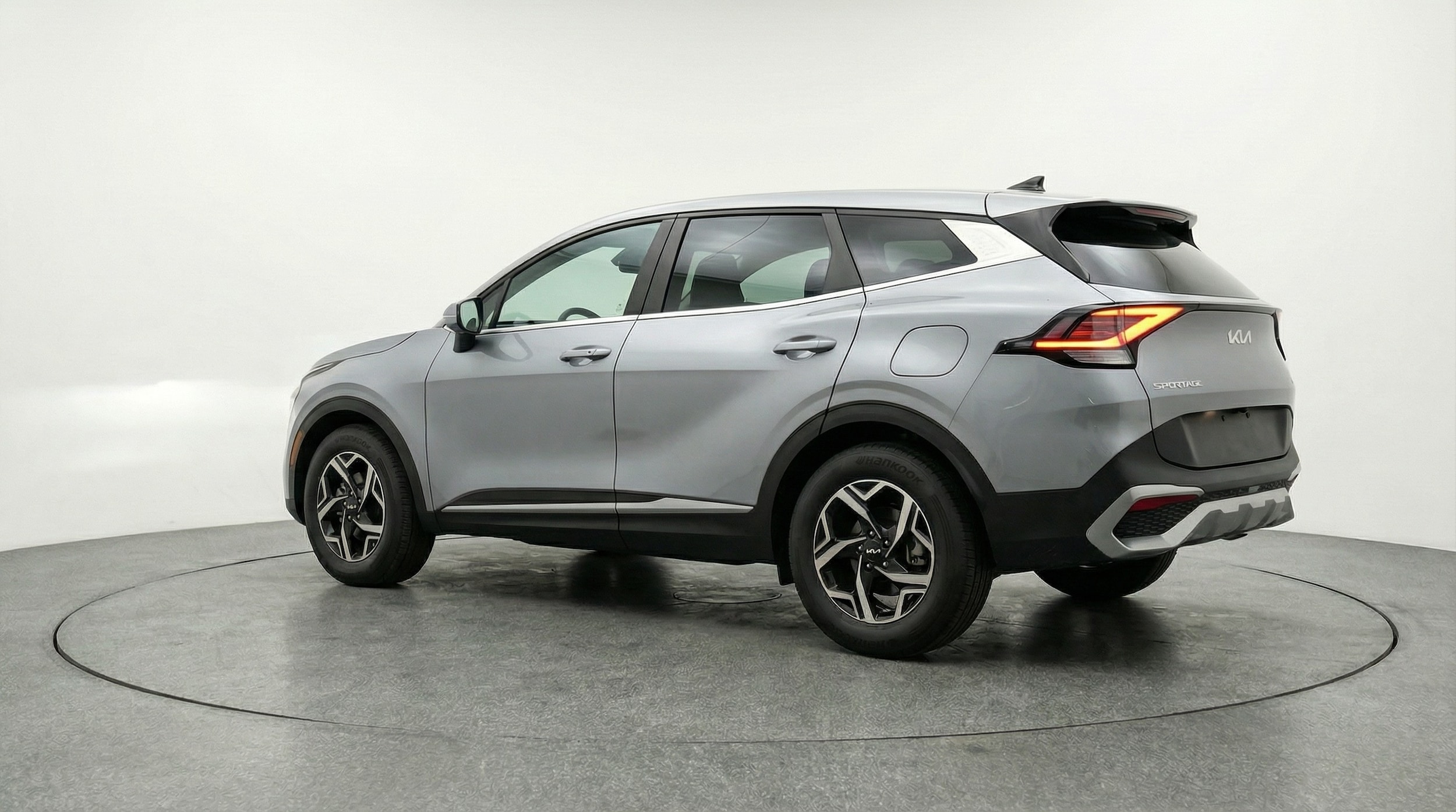 Thumbnail: 2025 Kia Sportage - 5