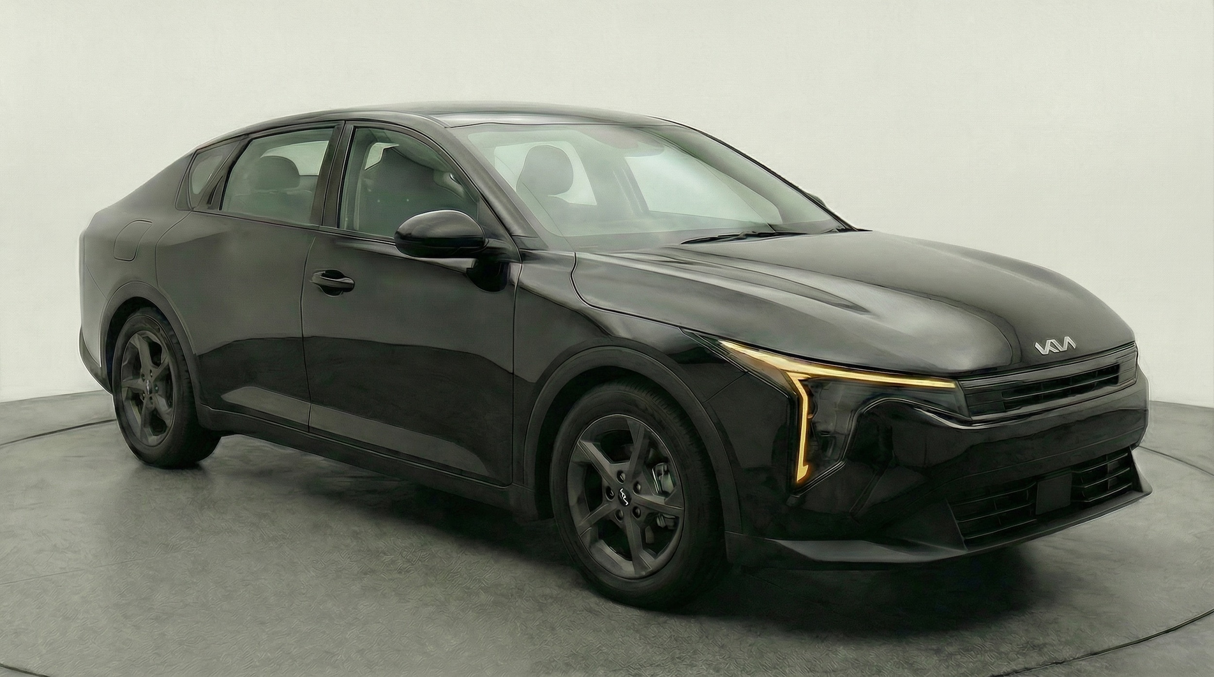 Thumbnail: 2025 Kia K4 - 1