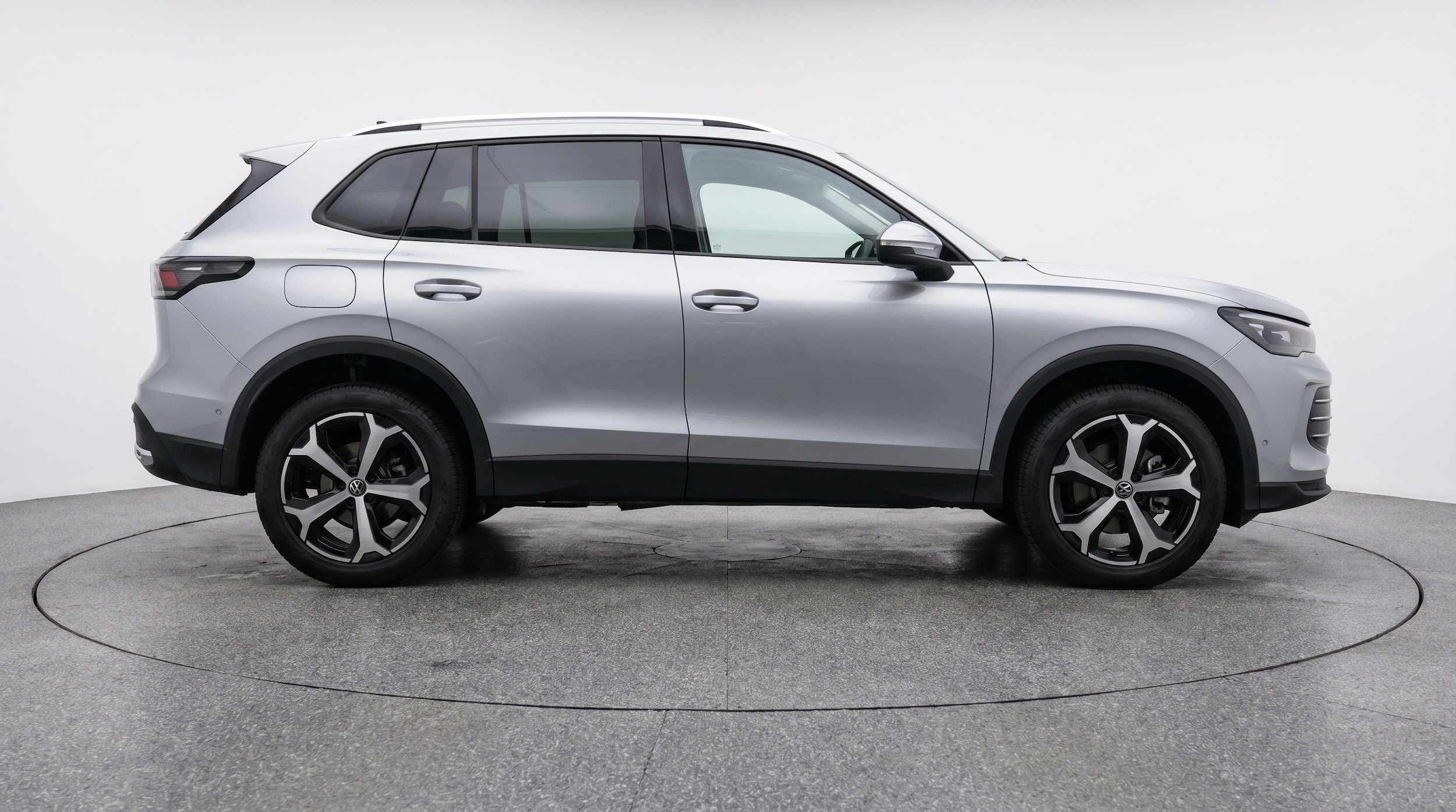 Thumbnail: 2026 Volkswagen Tiguan - 11