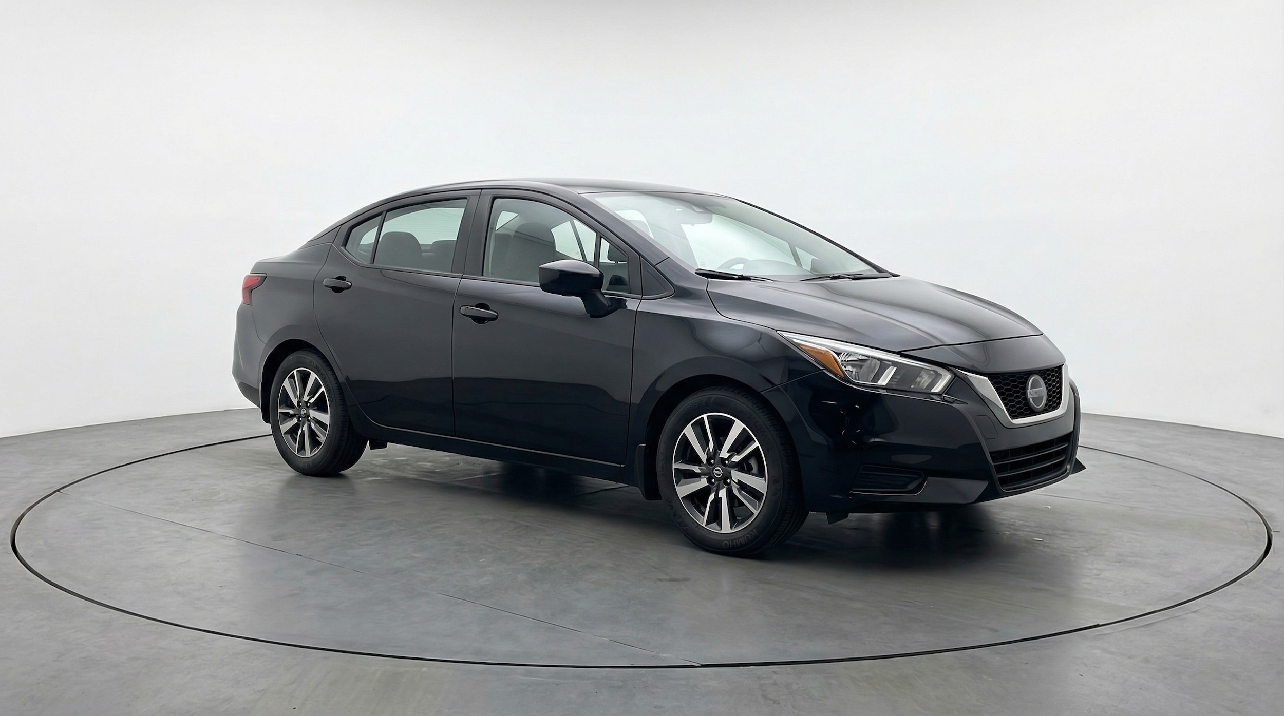 2025 Nissan Versa Sedan SV