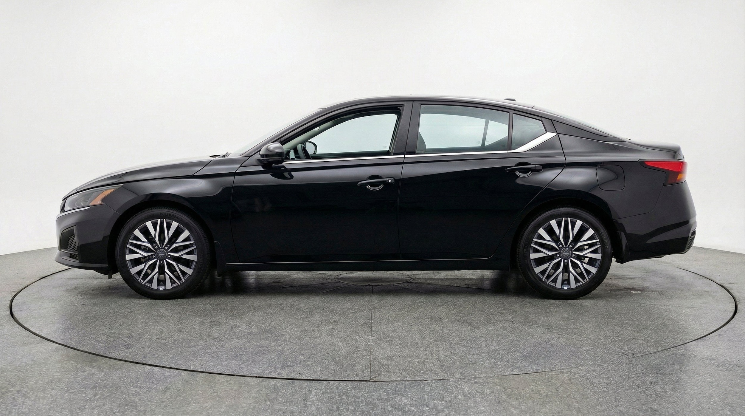 Thumbnail: 2026 Nissan Altima - 5