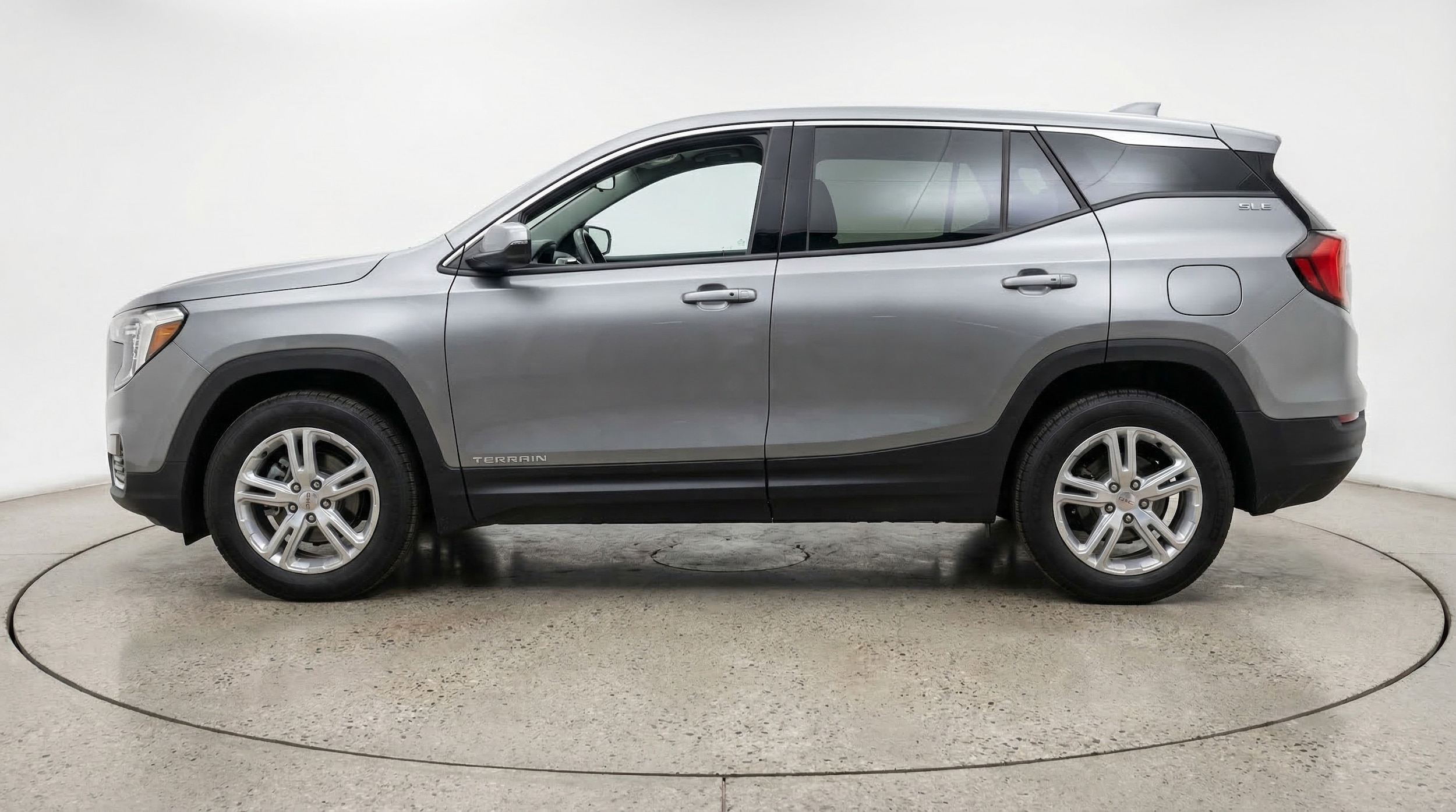 Thumbnail: 2024 GMC Terrain - 4