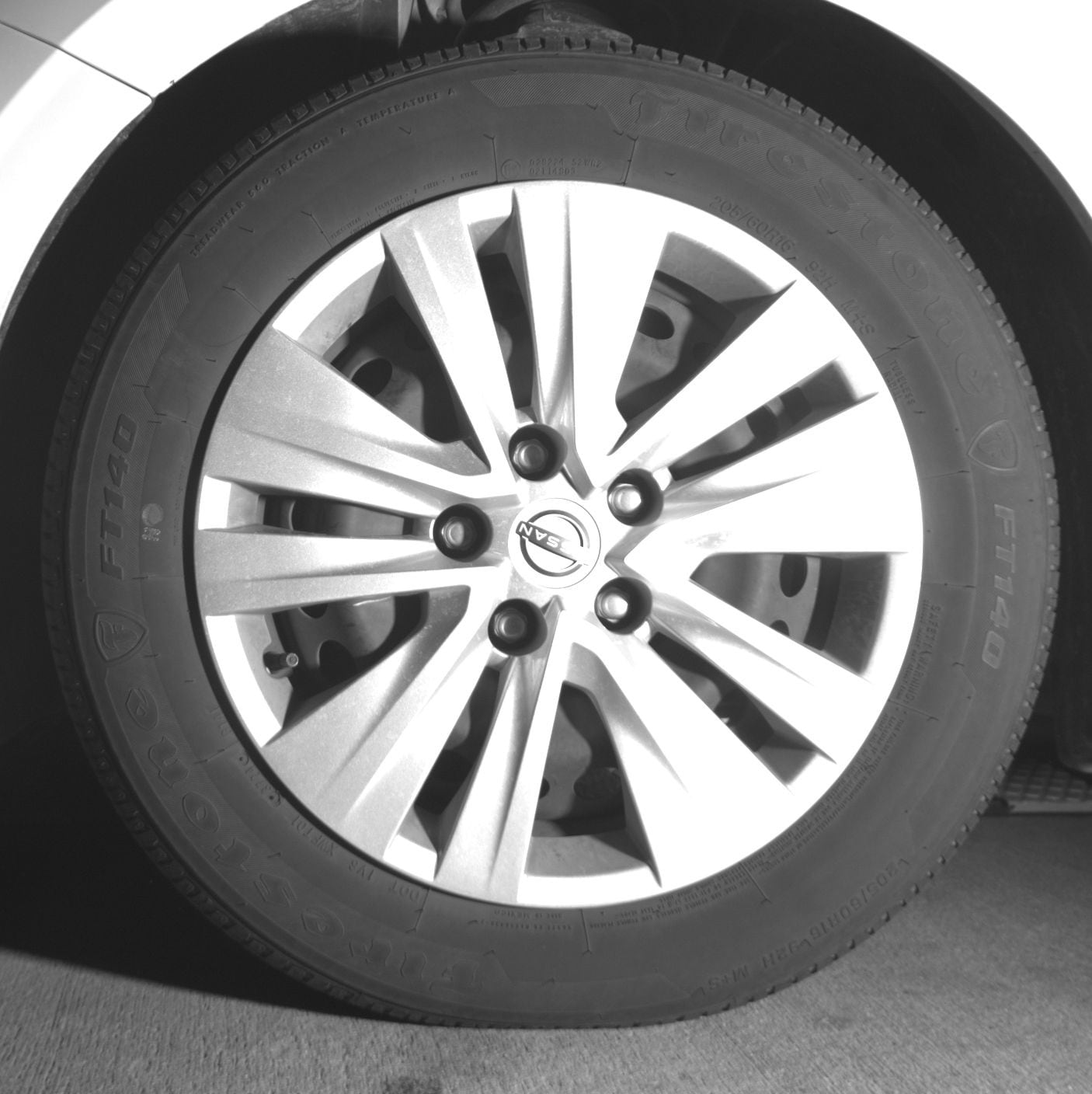 Thumbnail: 2025 Nissan Sentra - 9