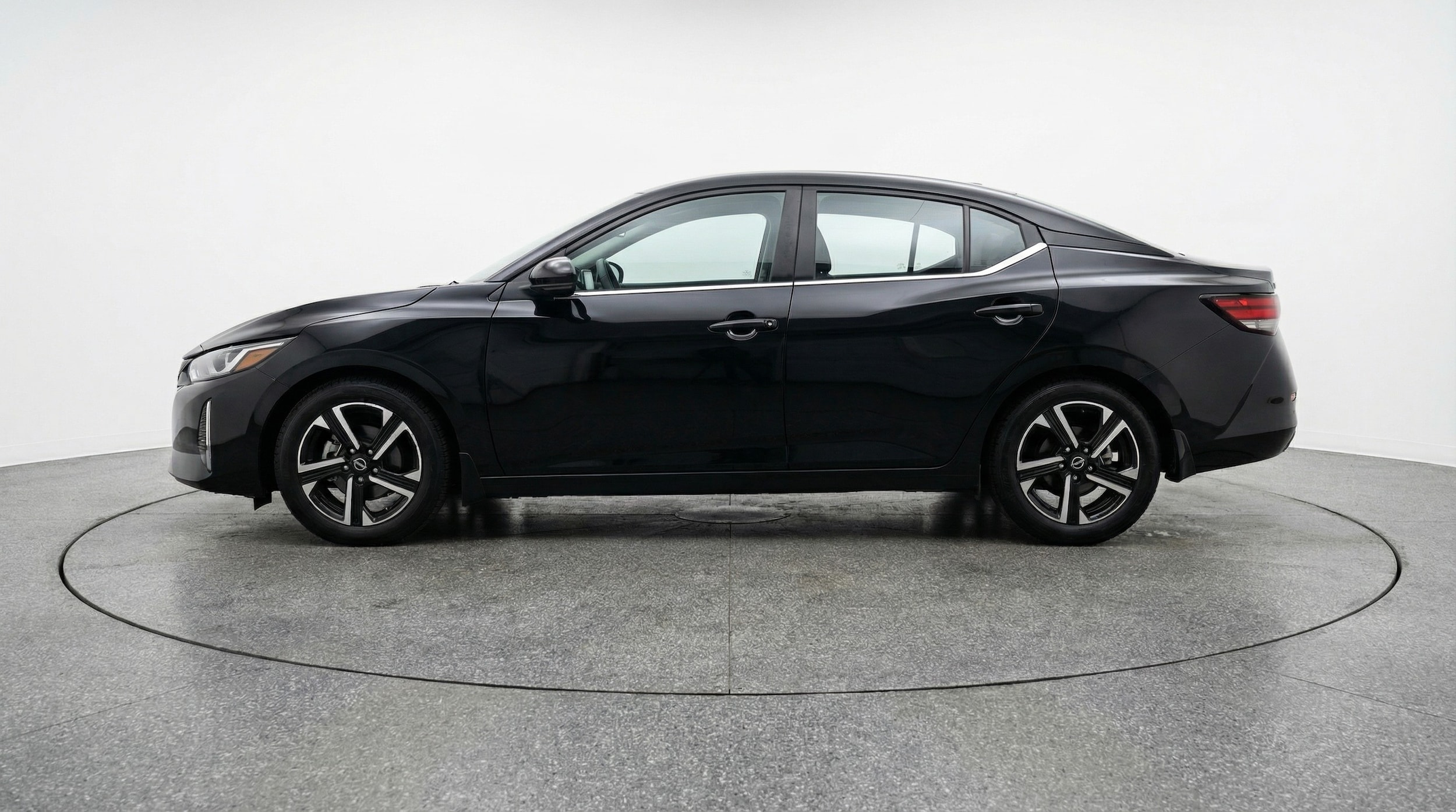 Thumbnail: 2024 Nissan Sentra - 4