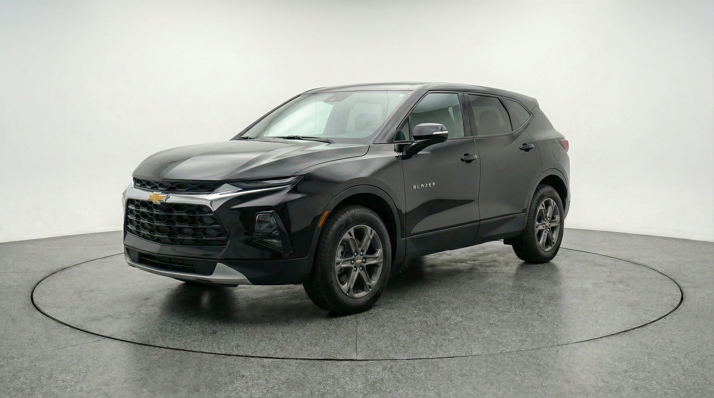 Thumbnail: 2026 Chevrolet Blazer - 3