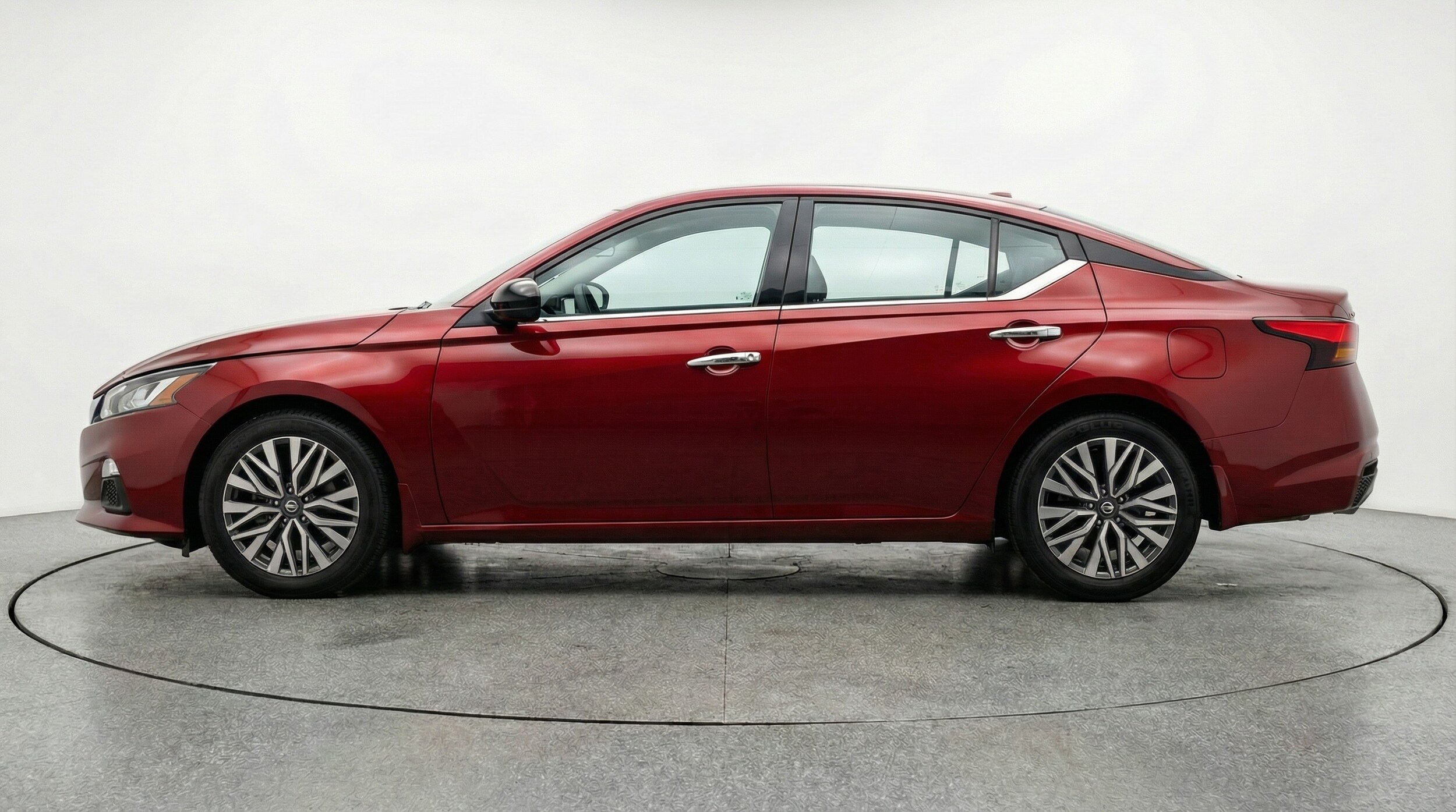 Thumbnail: 2025 Nissan Altima - 4