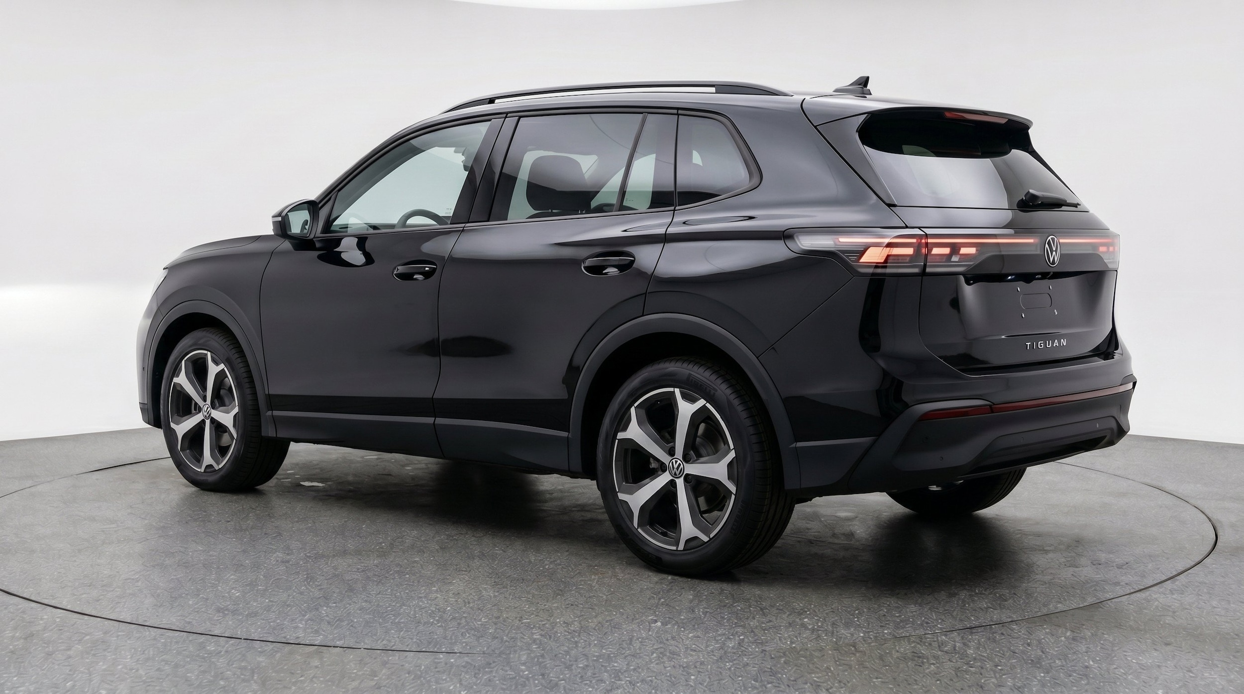Thumbnail: 2026 Volkswagen Tiguan - 6