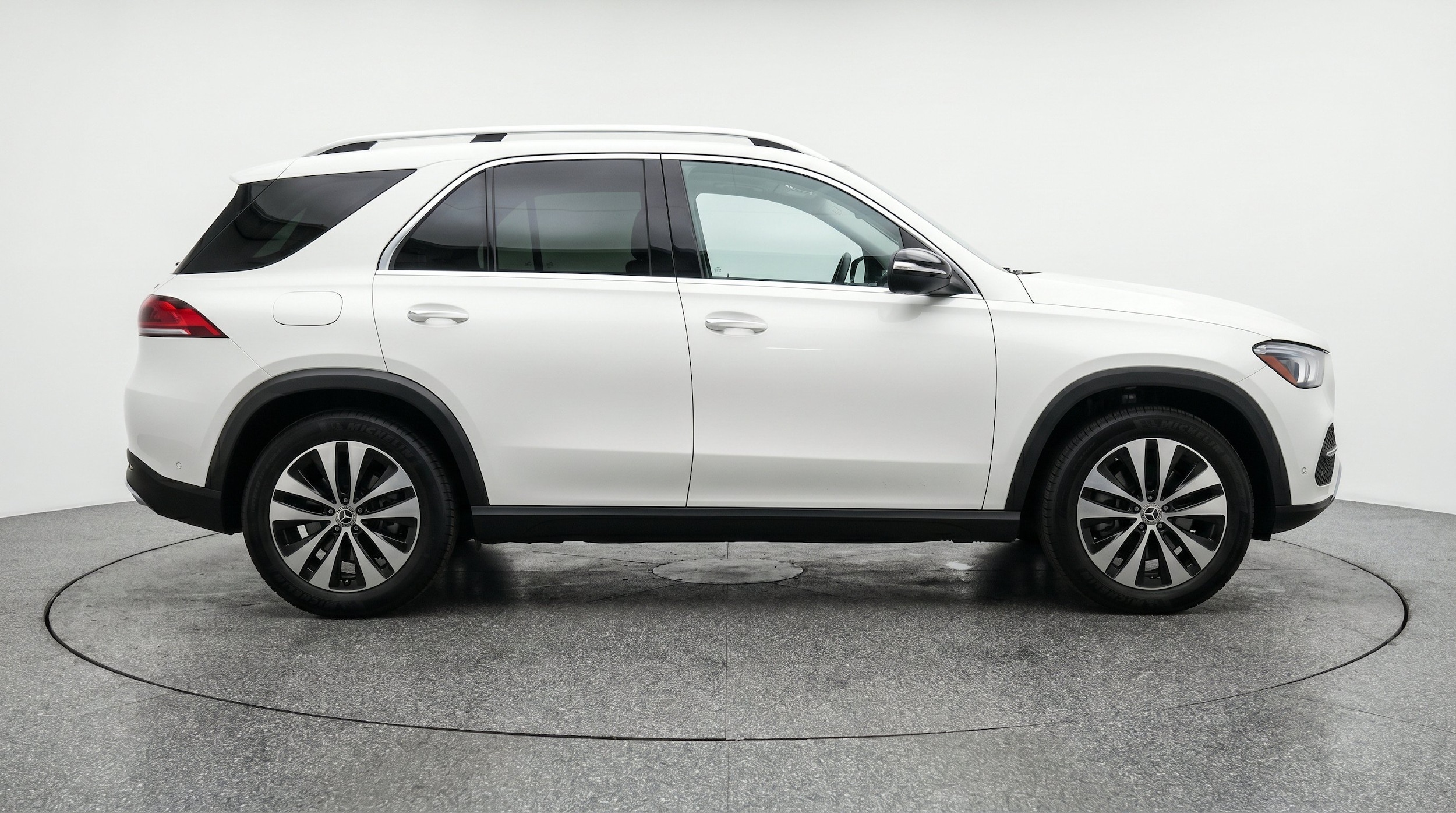 Thumbnail: 2026 Mercedes-Benz GLE - 11
