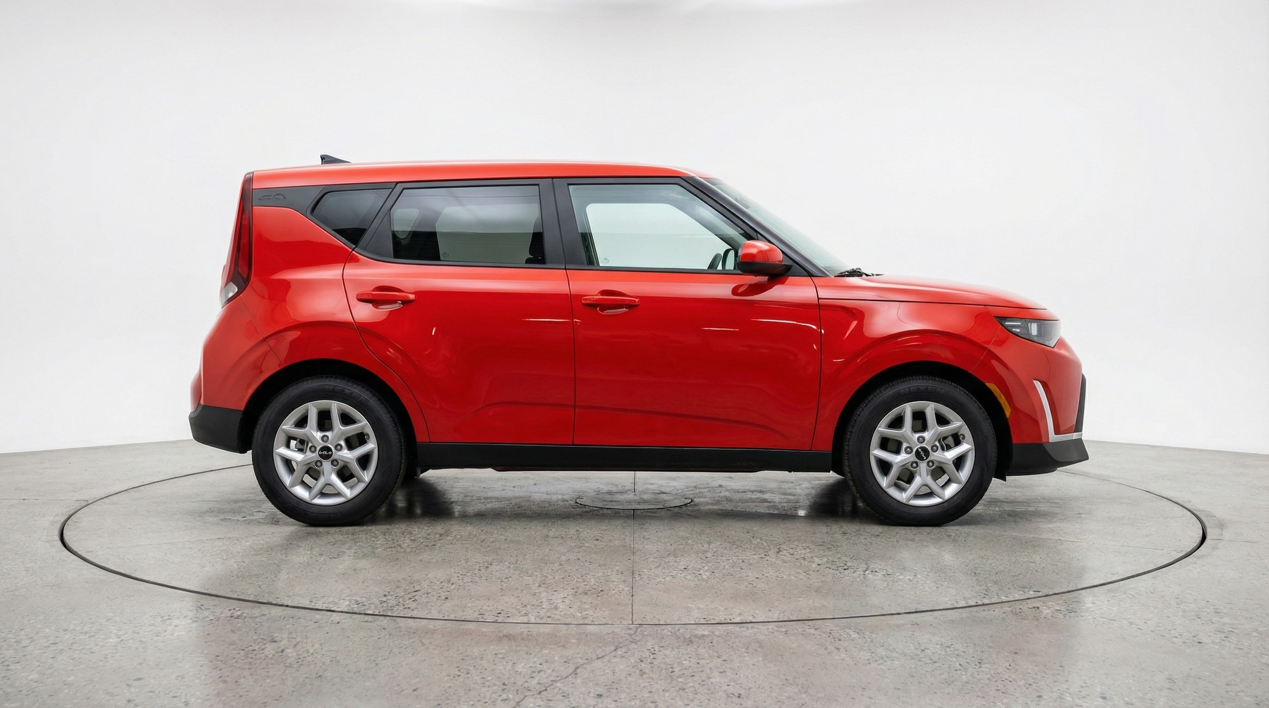 Thumbnail: 2025 Kia Soul - 8