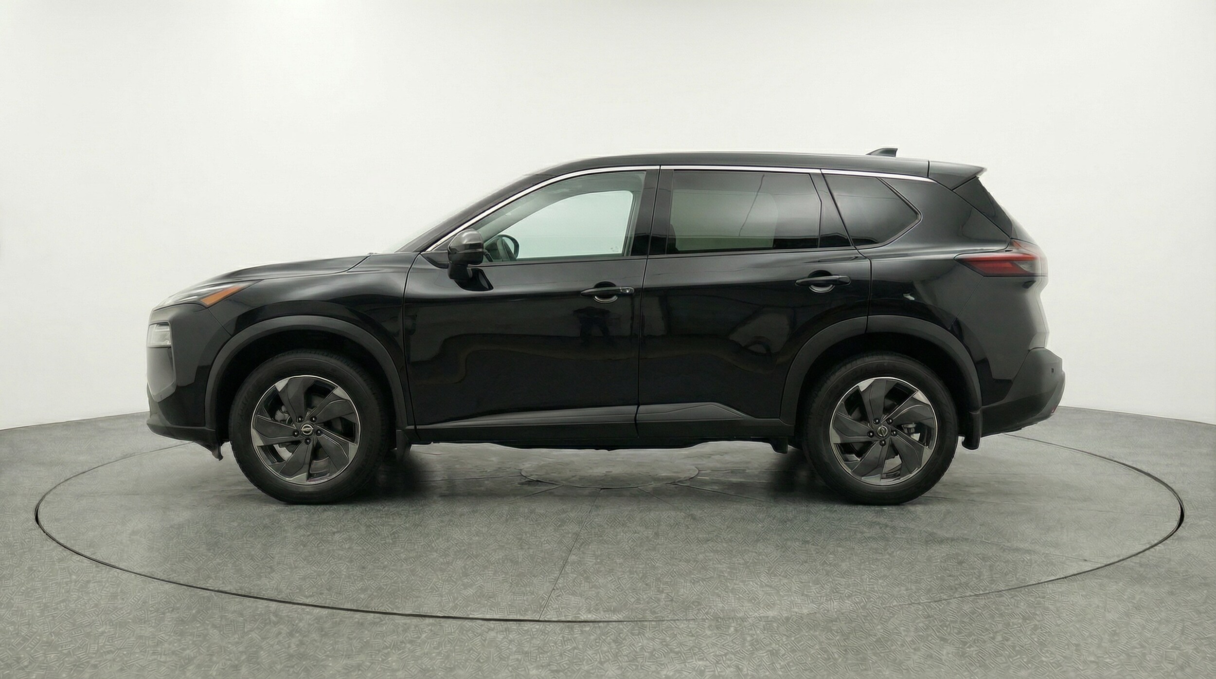 Thumbnail: 2025 Nissan Rogue - 4