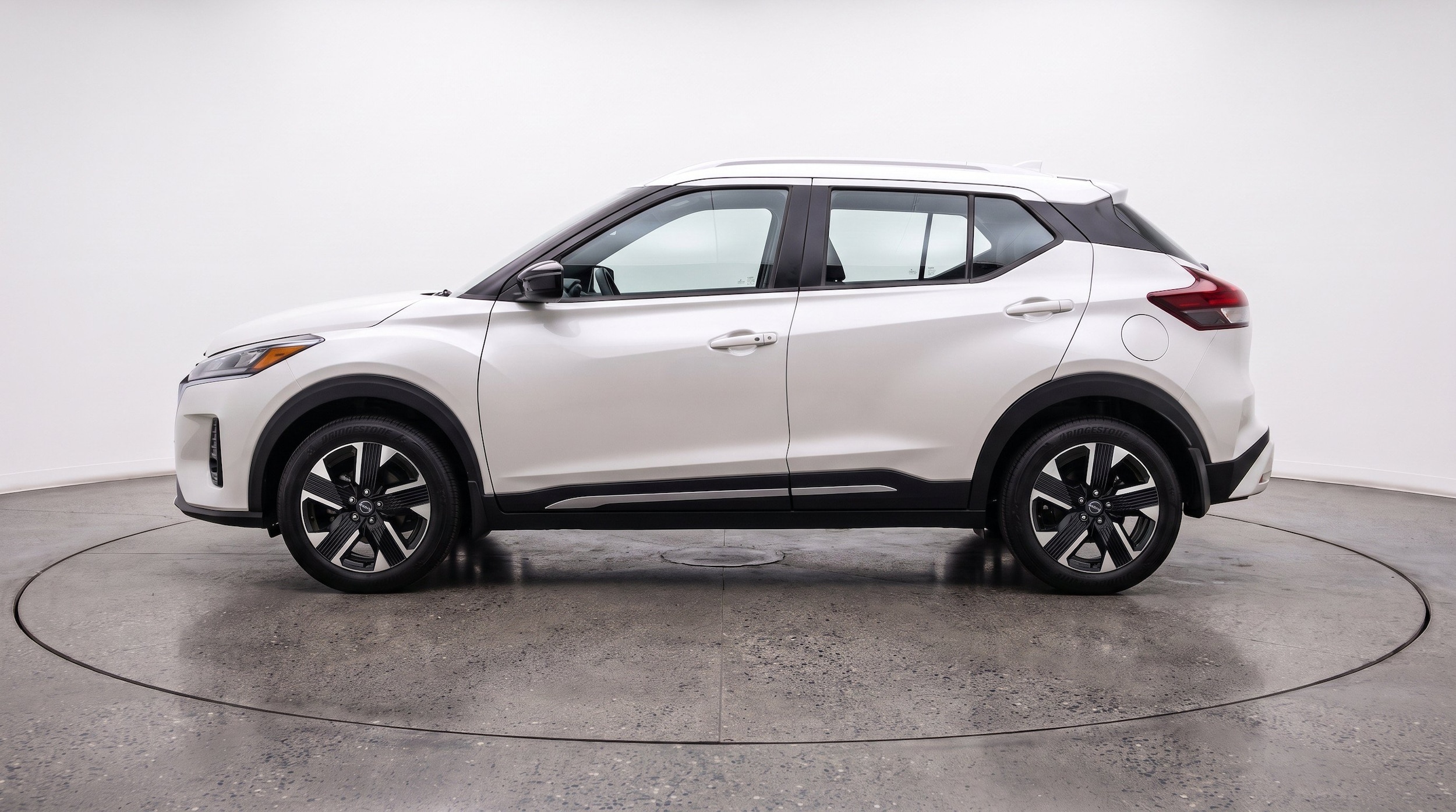 Thumbnail: 2026 Nissan Kicks - 5