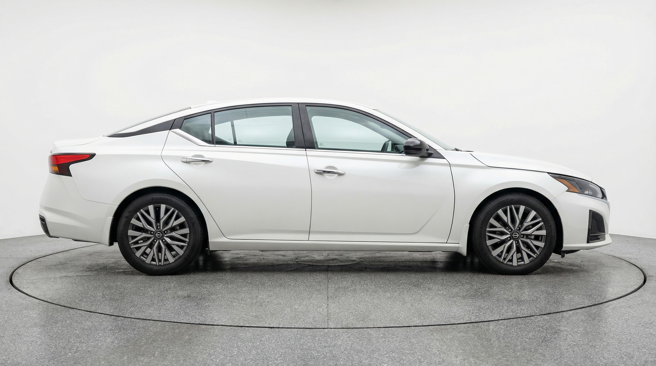 Thumbnail: 2025 Nissan Altima - 8