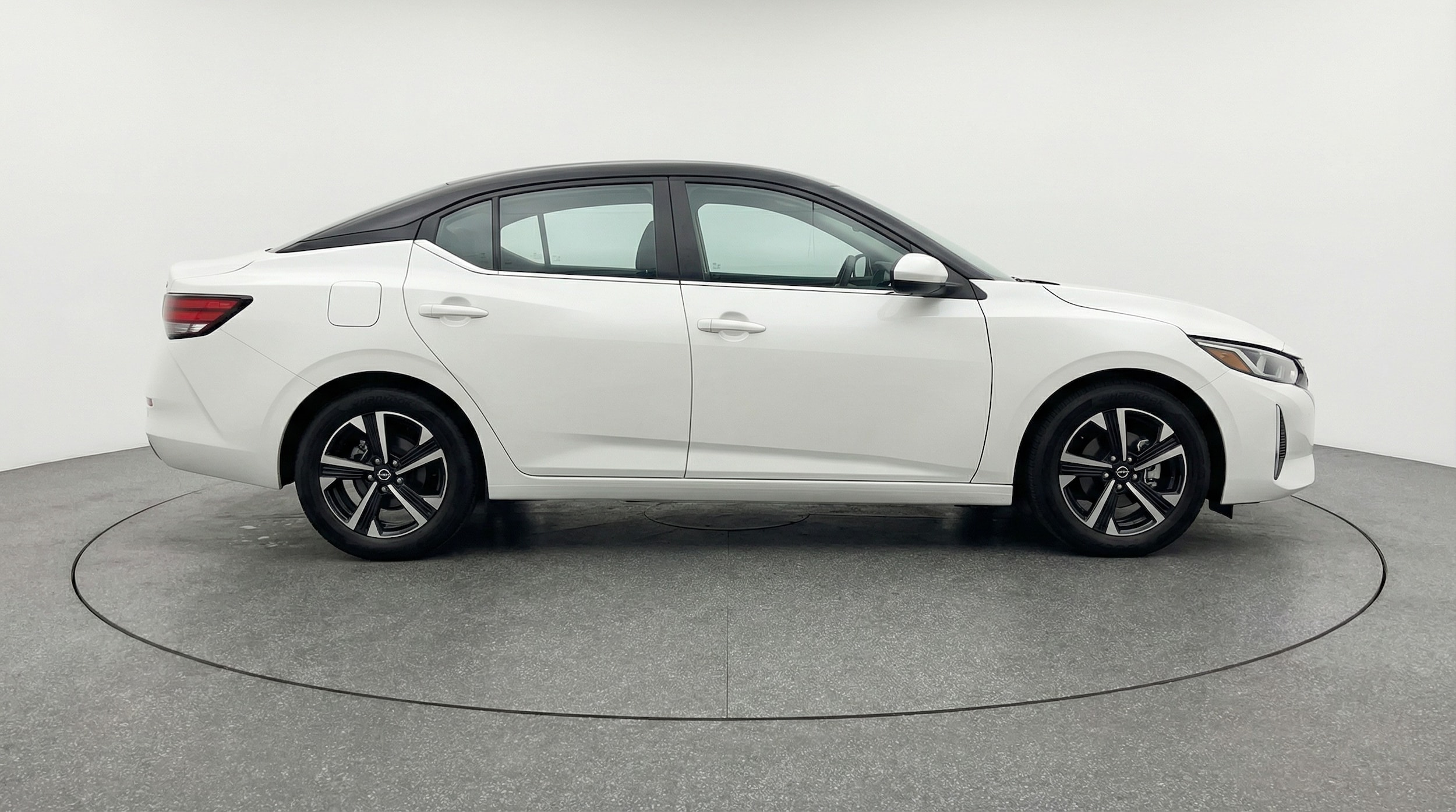 Thumbnail: 2025 Nissan Sentra - 8