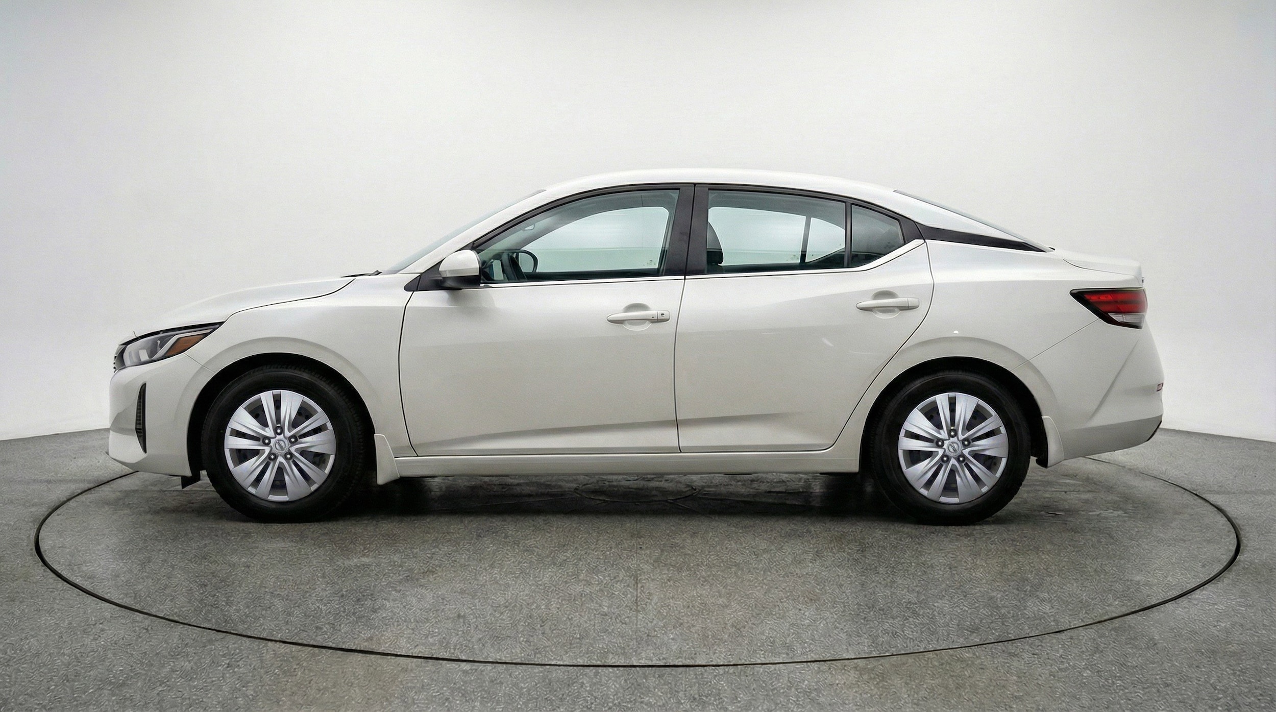 Thumbnail: 2025 Nissan Sentra - 5
