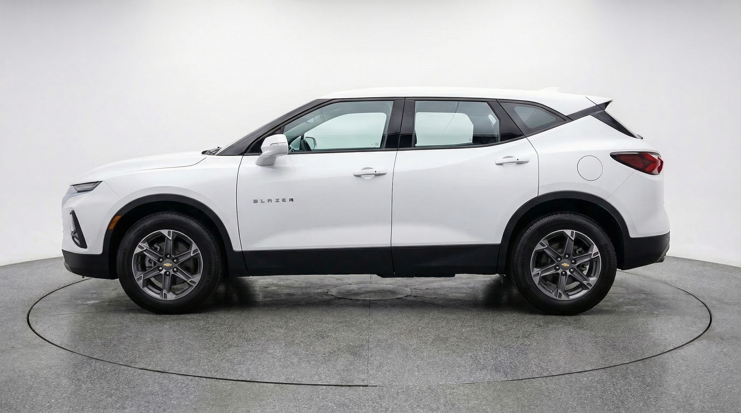 Thumbnail: 2025 Chevrolet Blazer - 4
