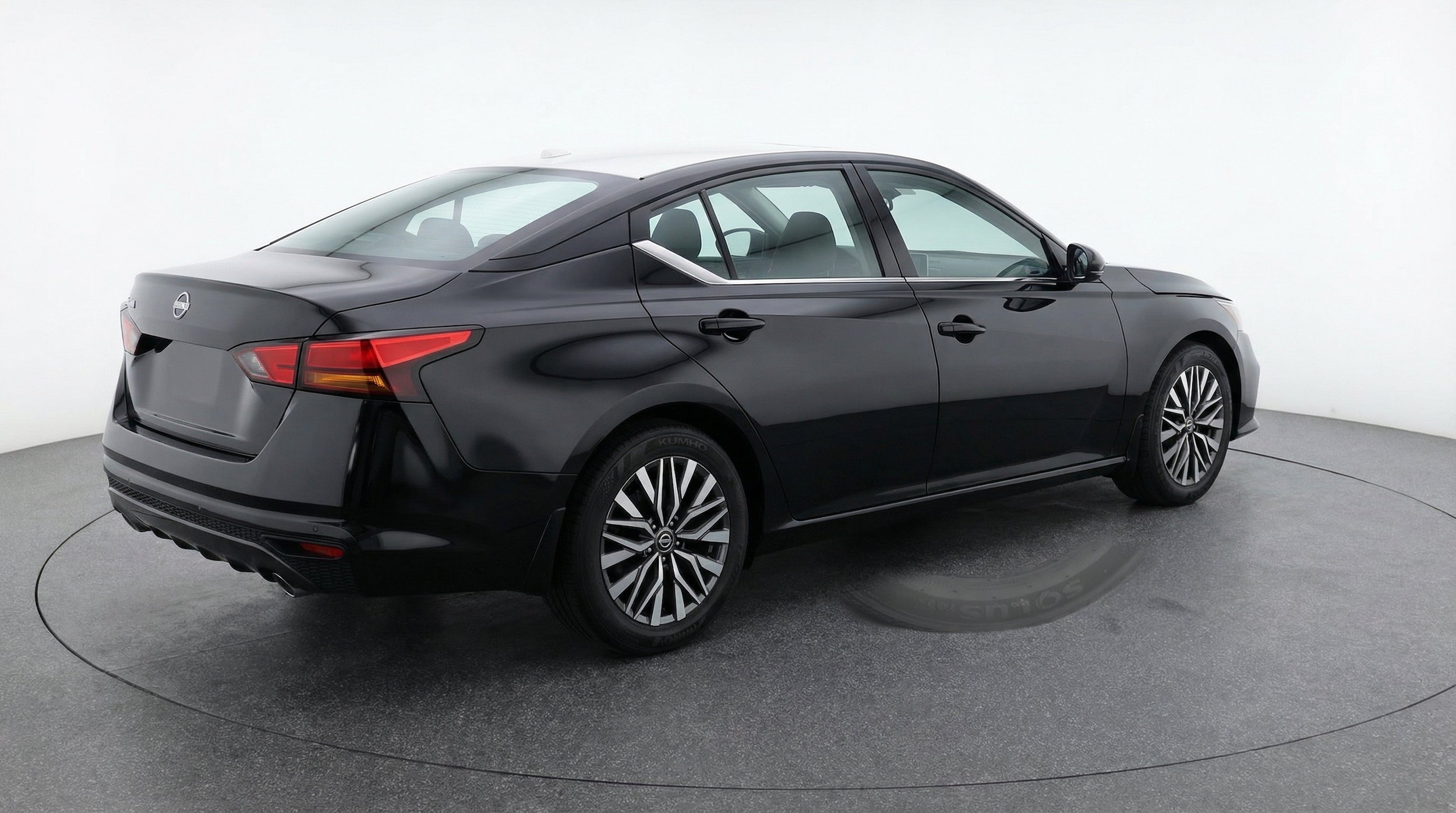 Thumbnail: 2025 Nissan Altima - 9