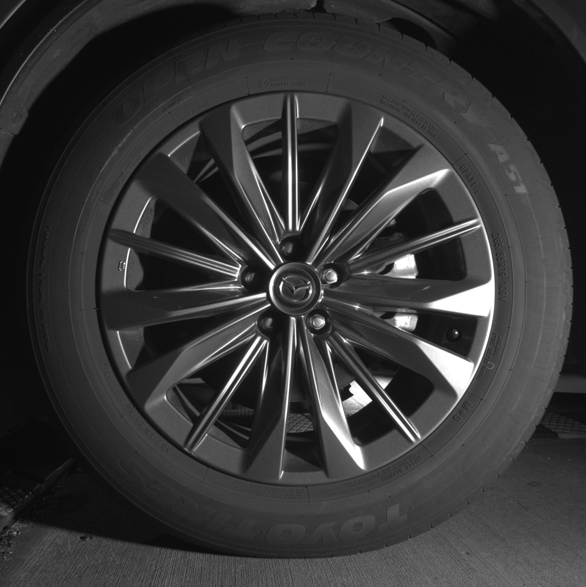 Thumbnail: 2025 Mazda CX-70 - 9