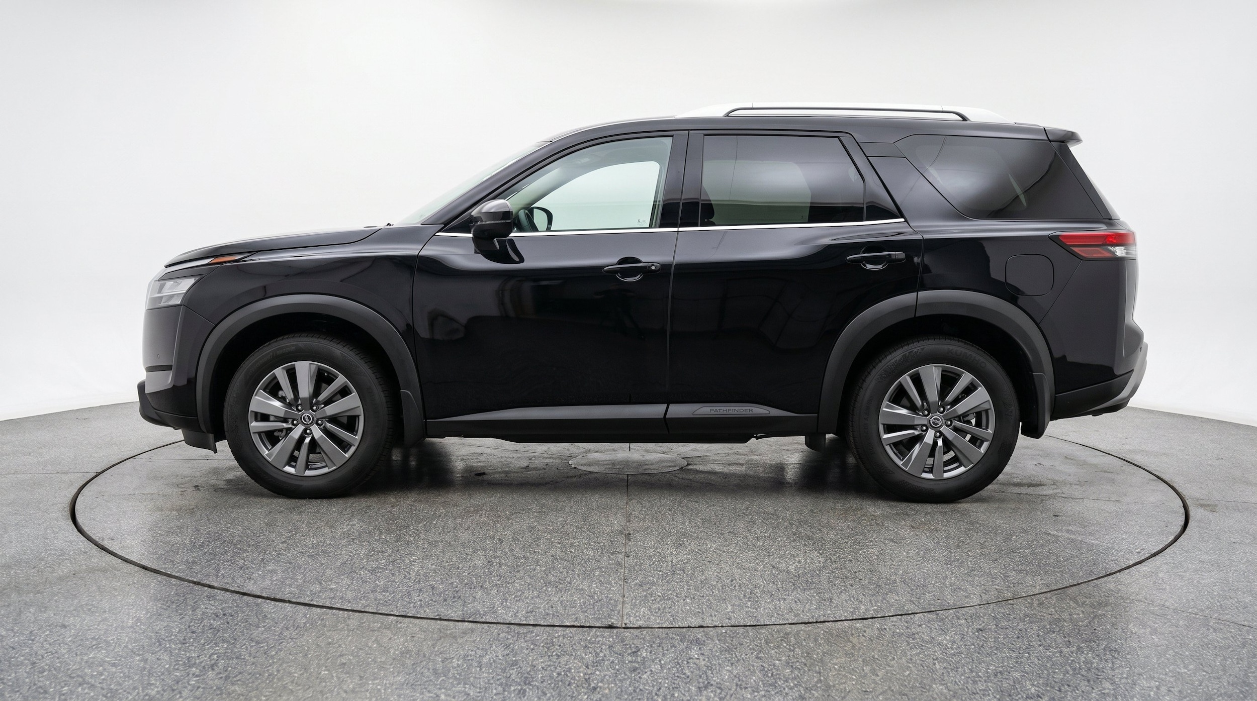 Thumbnail: 2025 Nissan Pathfinder - 5
