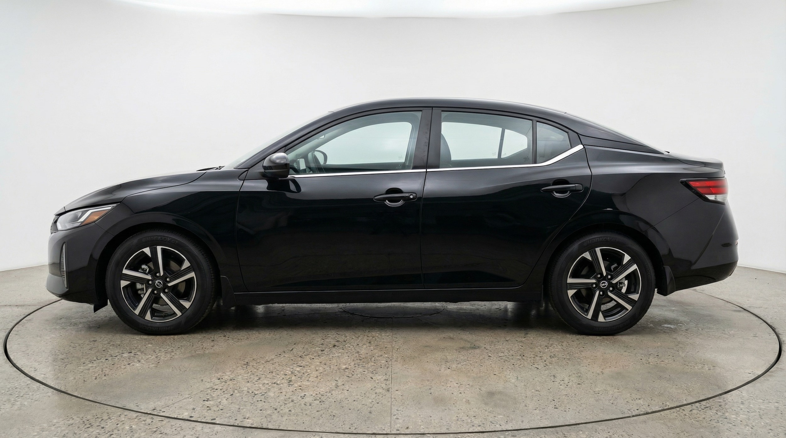 Thumbnail: 2025 Nissan Sentra - 4