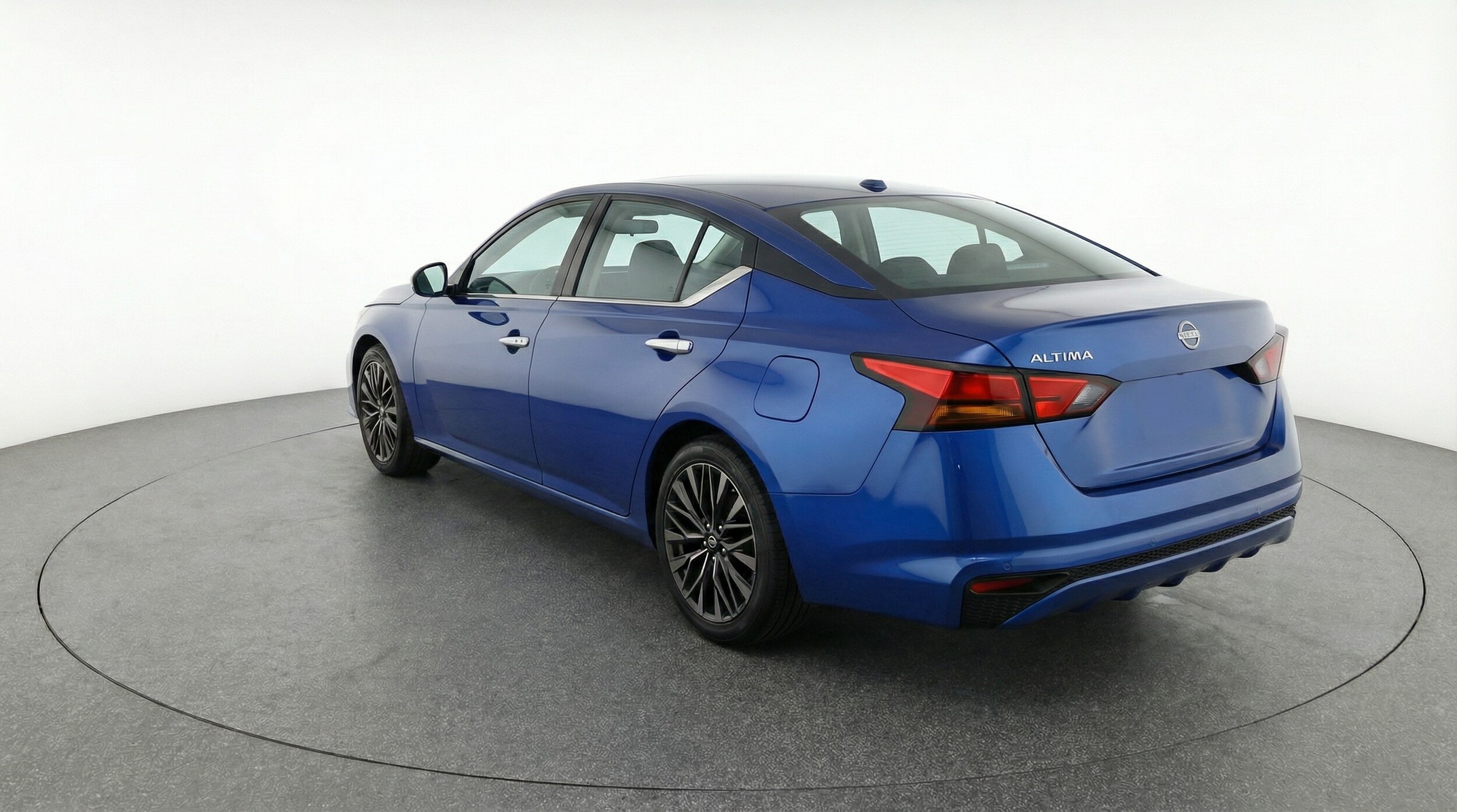 Thumbnail: 2025 Nissan Altima - 5