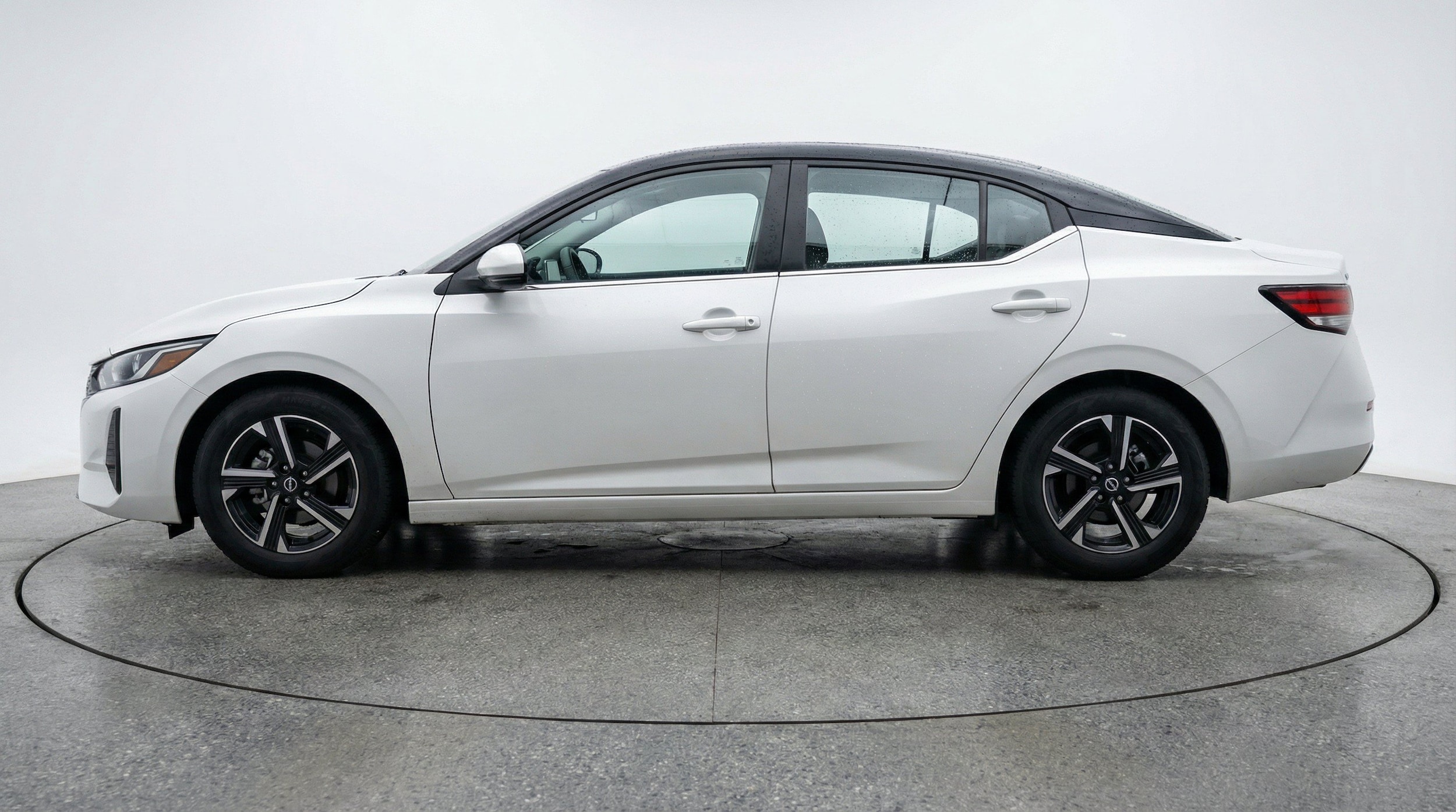 Thumbnail: 2025 Nissan Sentra - 5