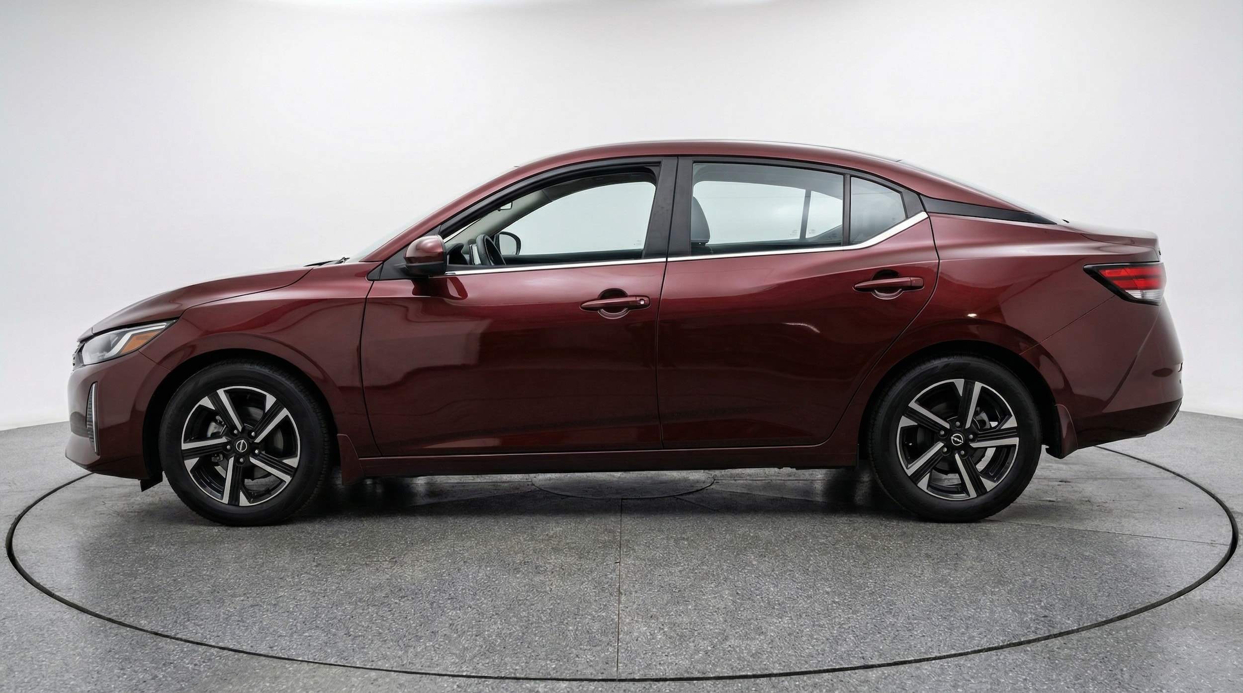 Thumbnail: 2025 Nissan Sentra - 4