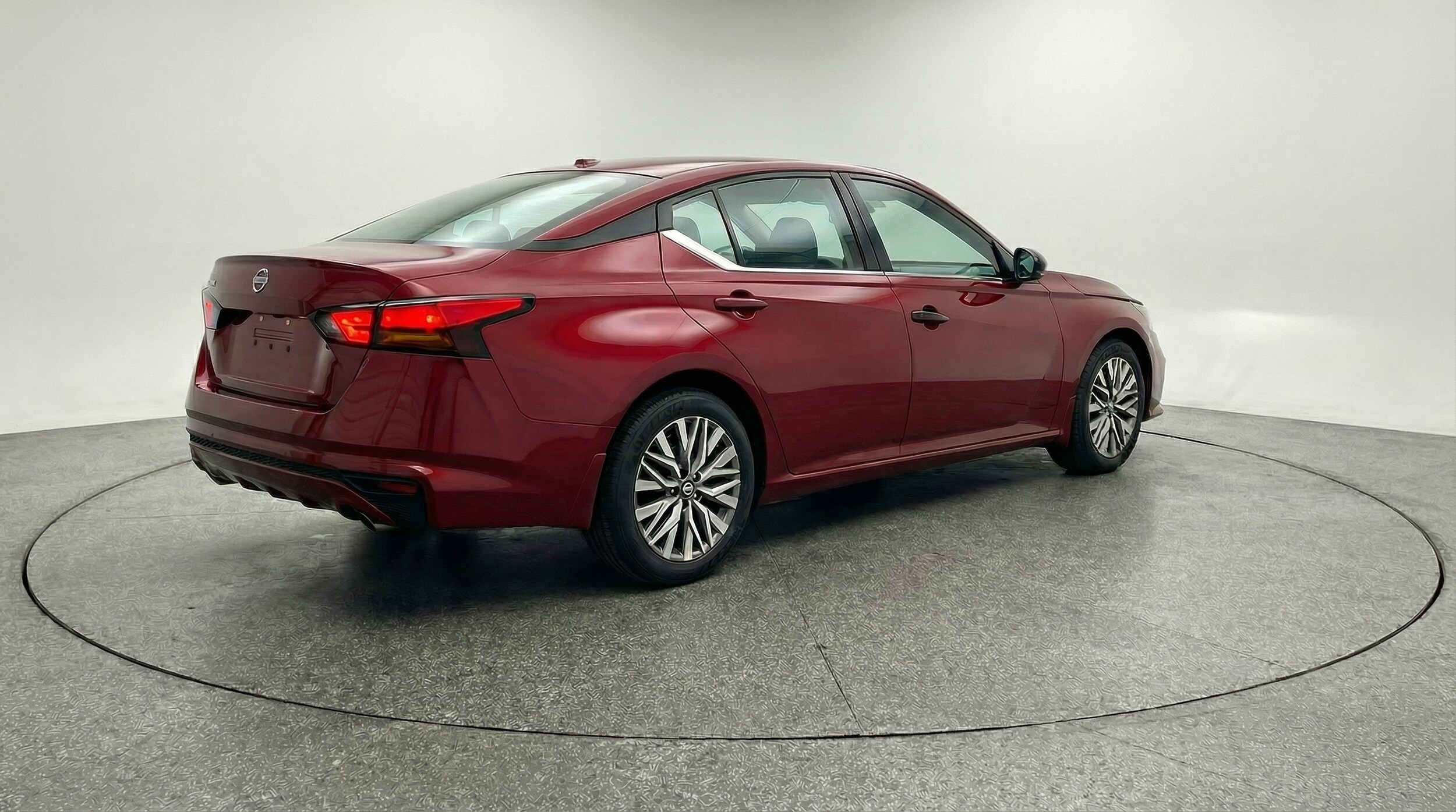 Thumbnail: 2025 Nissan Altima - 7