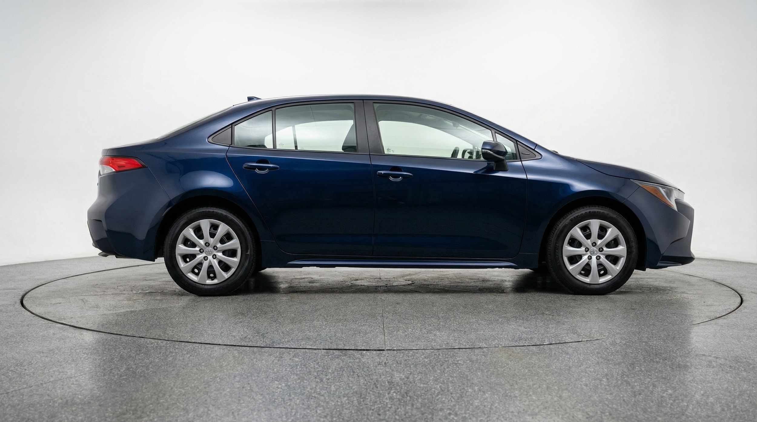 Thumbnail: 2025 Toyota Corolla - 8
