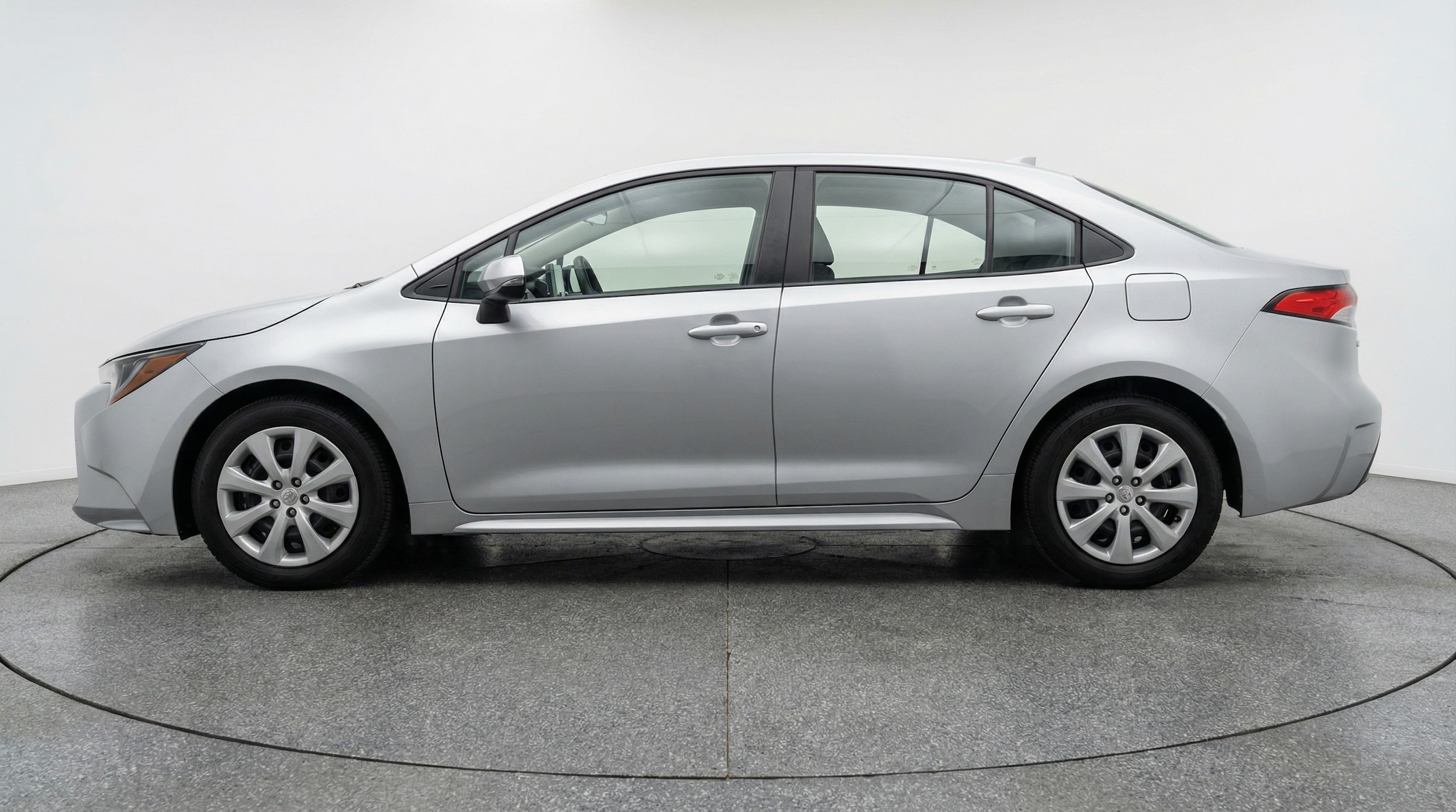 Thumbnail: 2025 Toyota Corolla - 4
