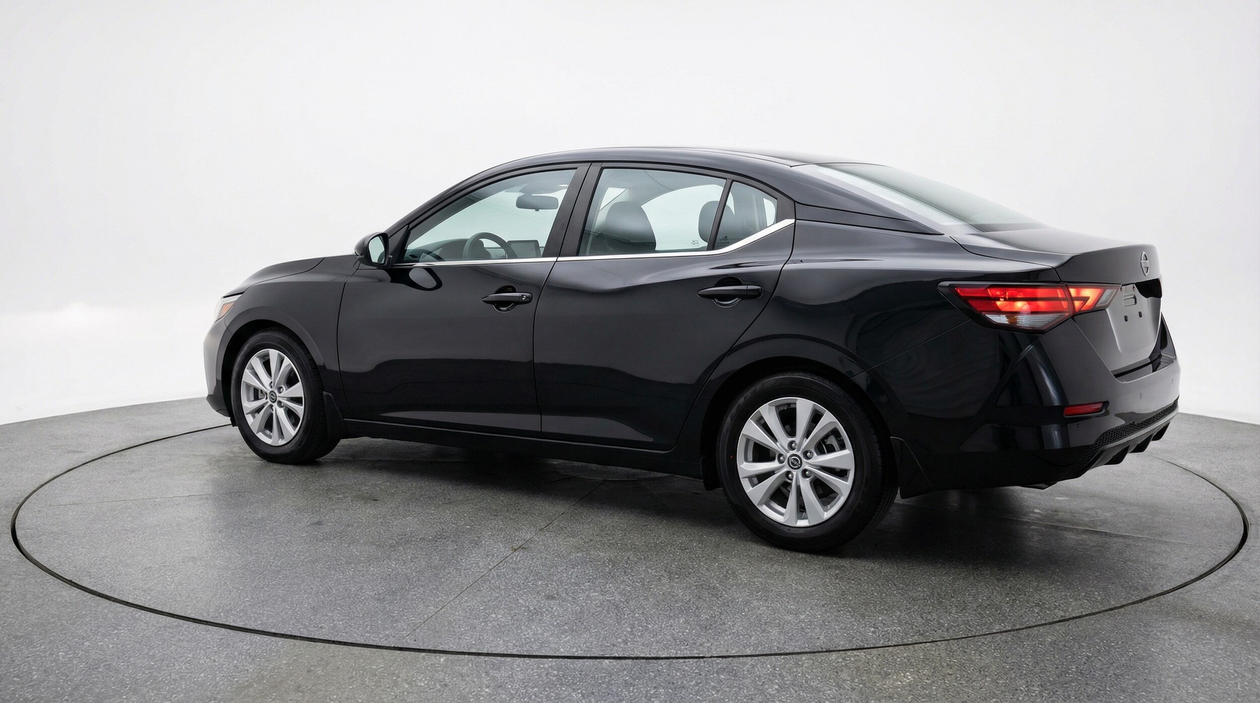 Thumbnail: 2025 Nissan Sentra - 5