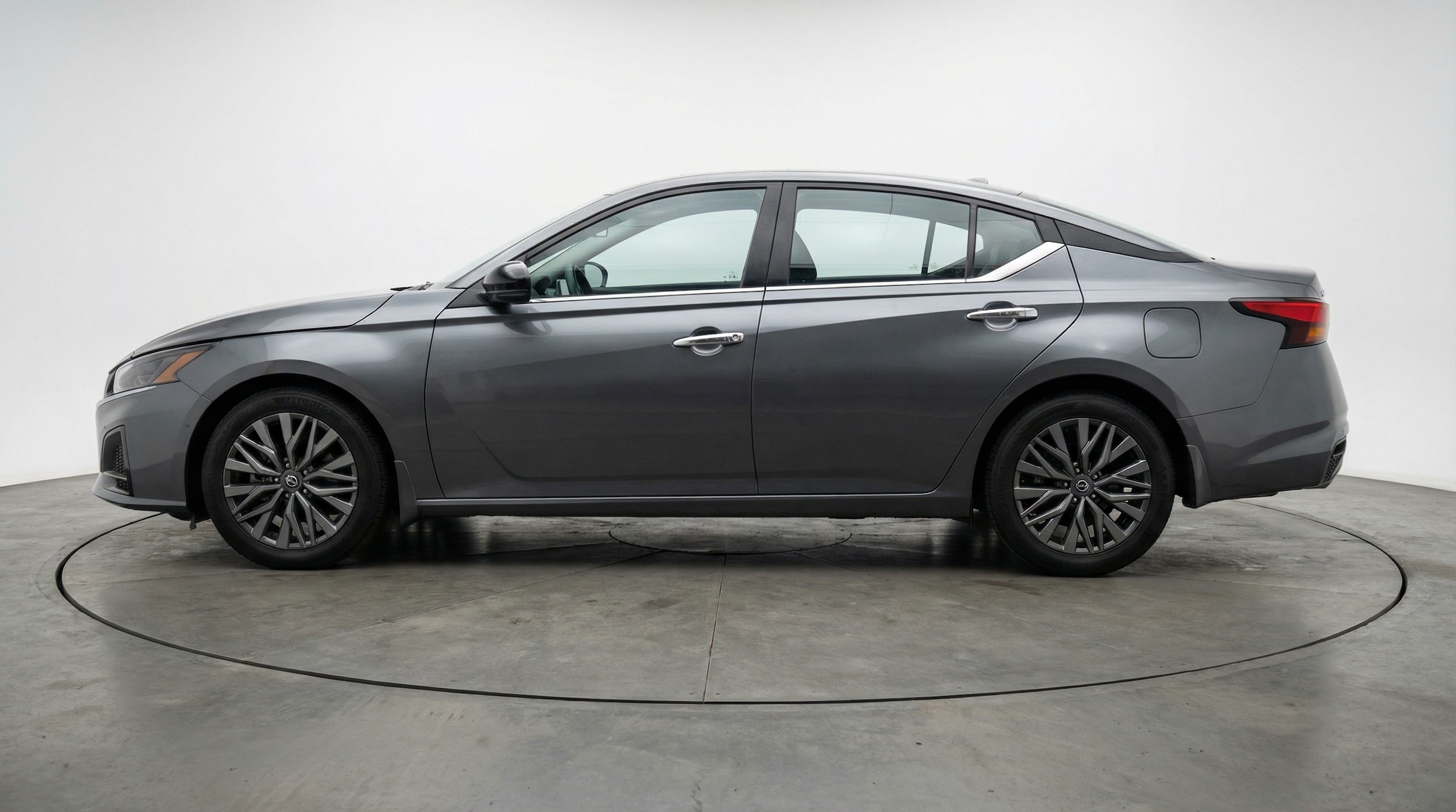 Thumbnail: 2025 Nissan Altima - 4