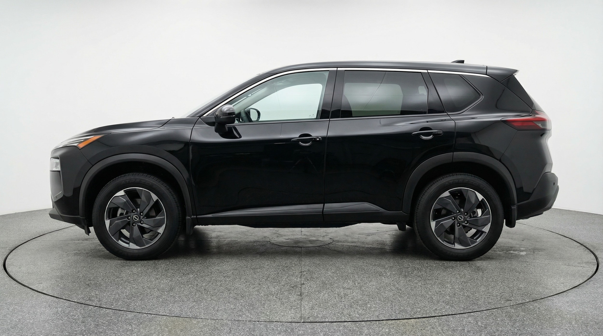 Thumbnail: 2025 Nissan Rogue - 4